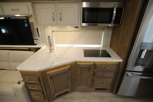 2025 Jayco Seneca Prestige 37M