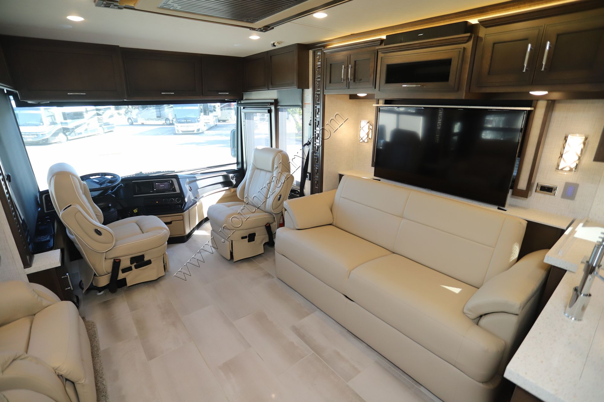 Used 2020 Newmar Ventana 3717 Class A  For Sale