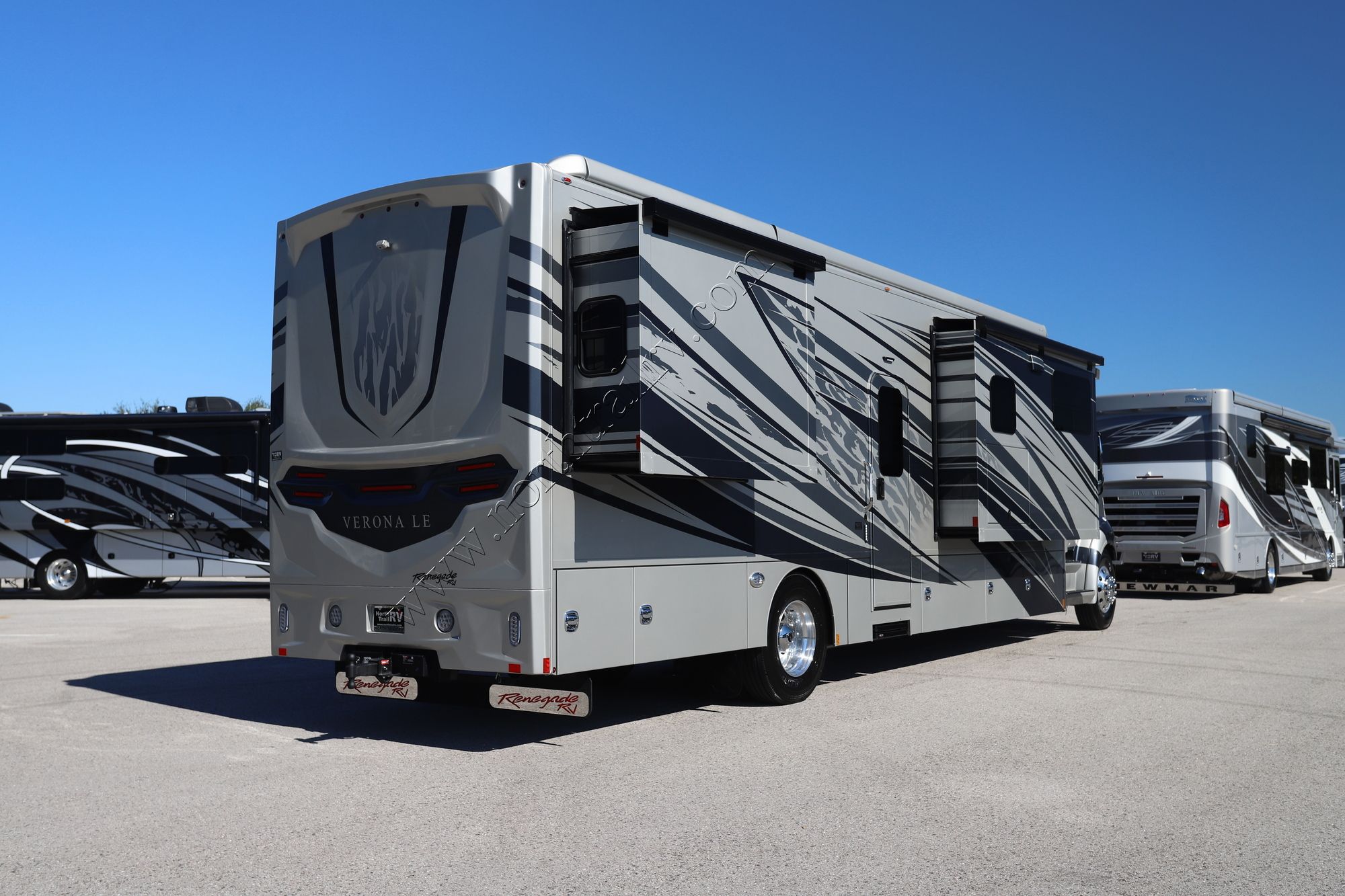 New 2025 Renegade Rv Verona Le 40LTS Super C  For Sale