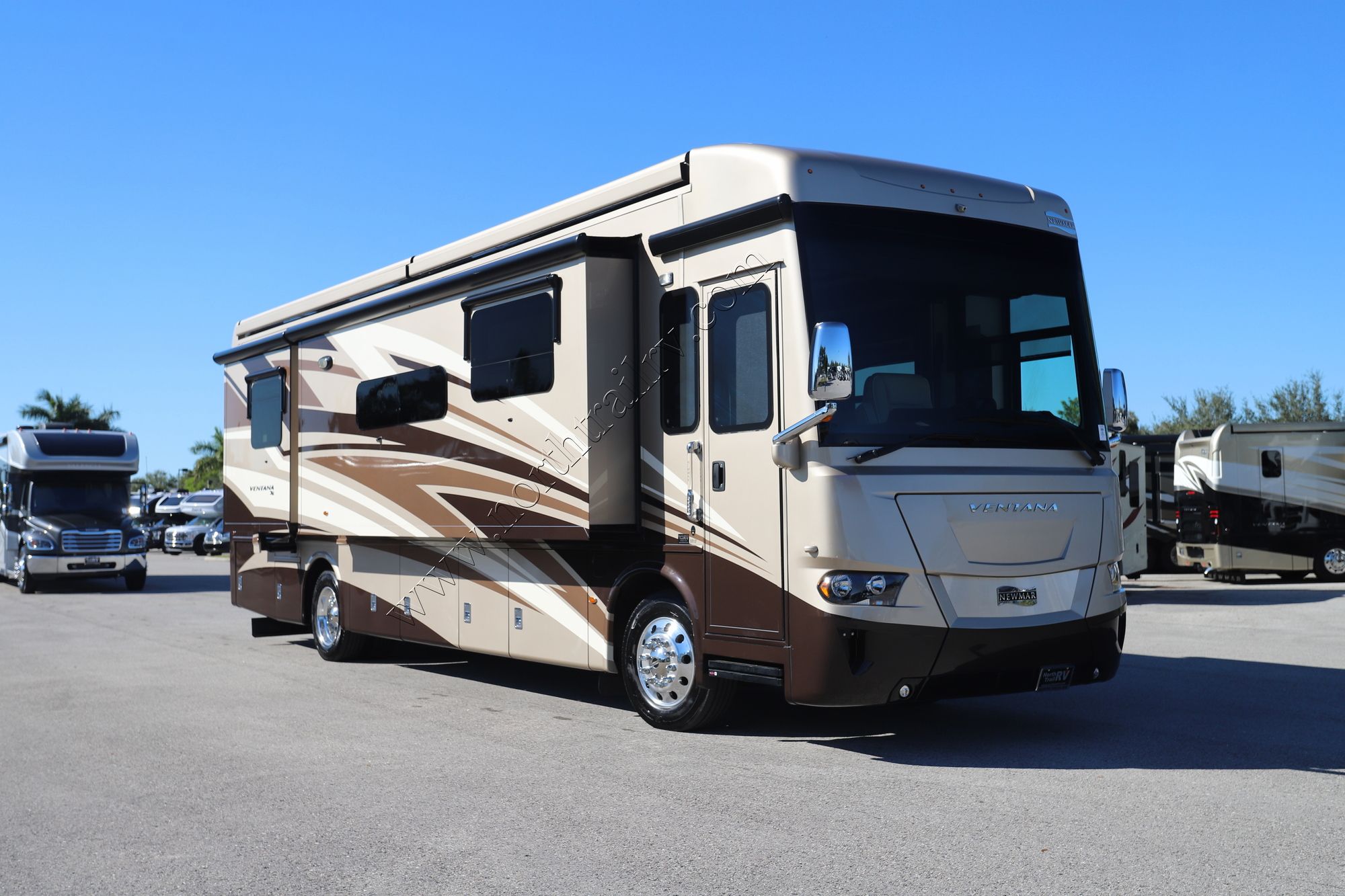 Used 2020 Newmar Ventana 3717 Class A  For Sale