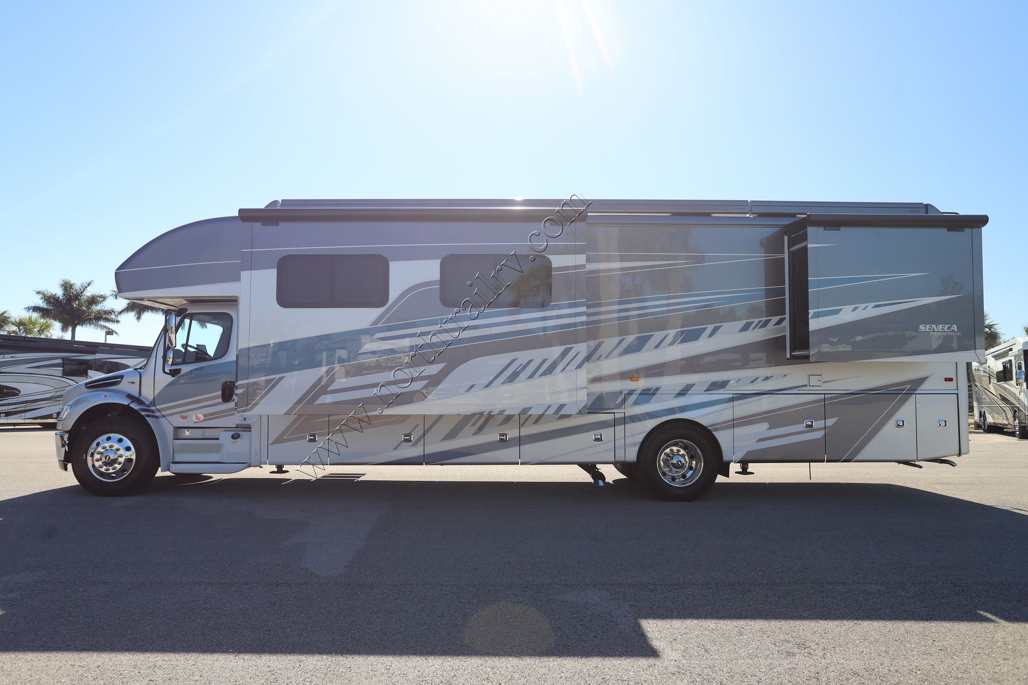 New 2025 Jayco Seneca Prestige 37M Super C  For Sale