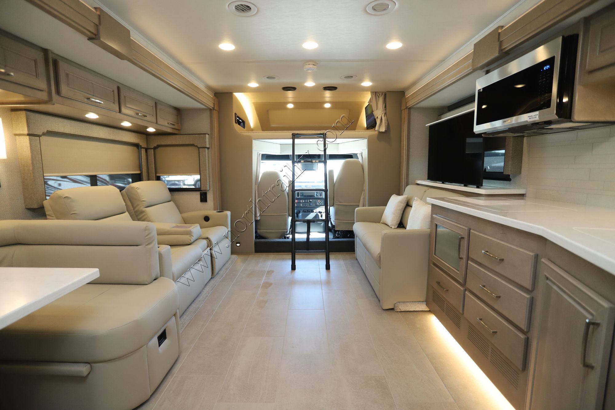 New 2025 Renegade Rv Verona Le 40LTS Super C  For Sale