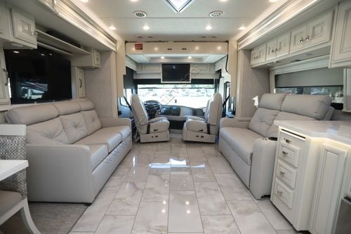 2024 Holiday Rambler Armada 40M