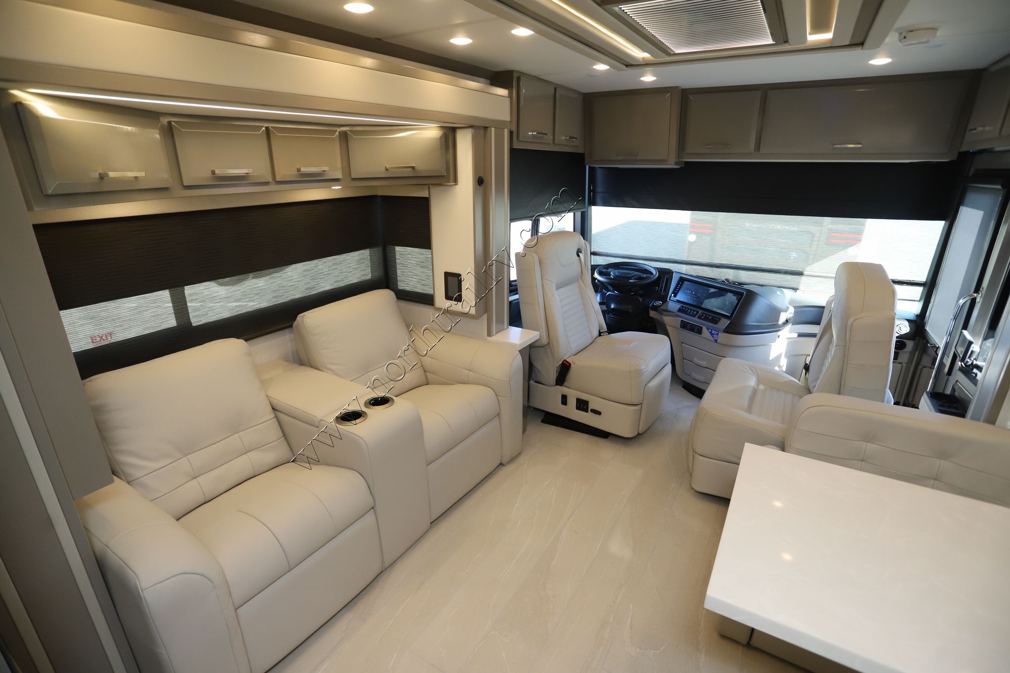 New 2025 Newmar New Aire 3547 Class A  For Sale