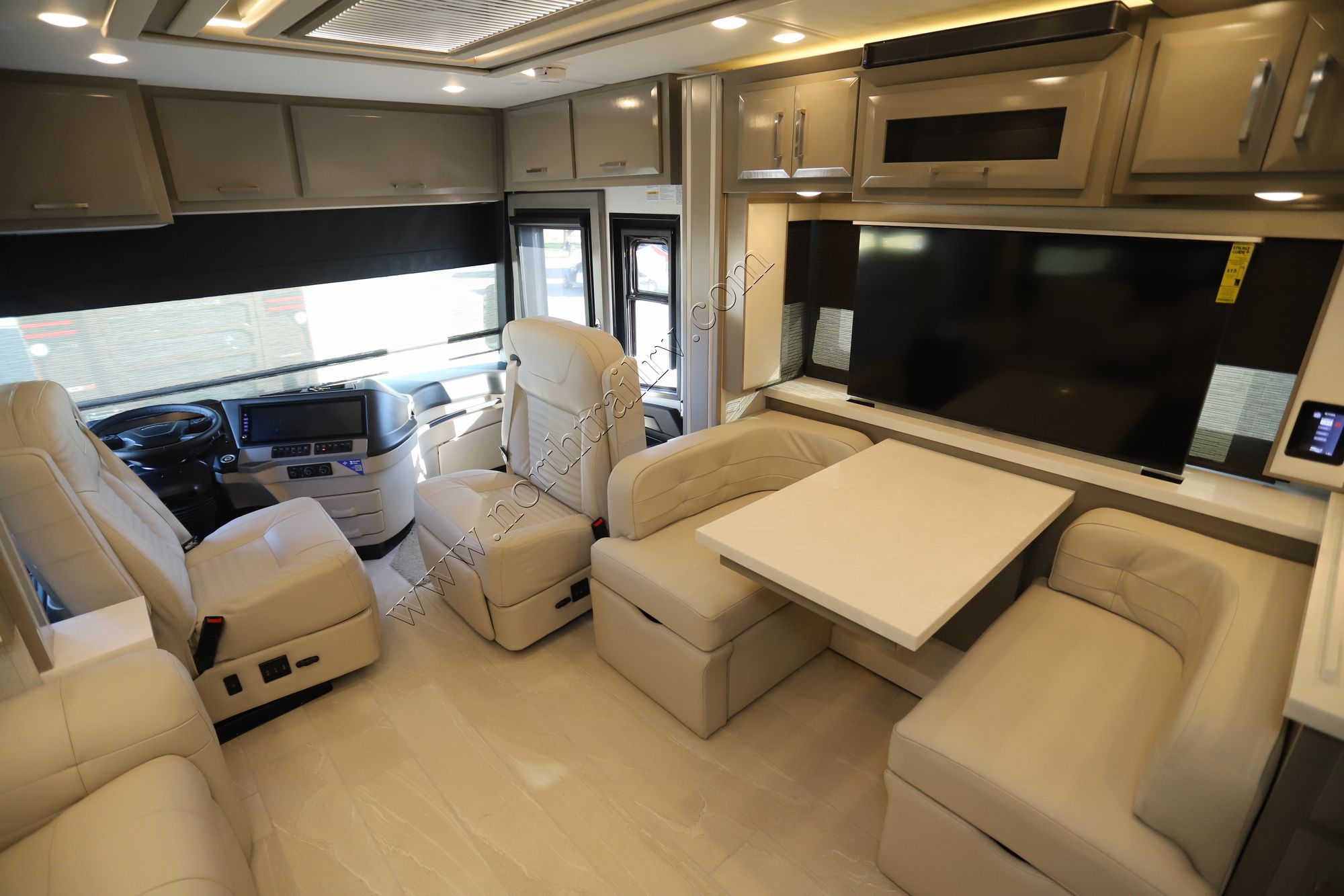 New 2025 Newmar New Aire 3547 Class A  For Sale