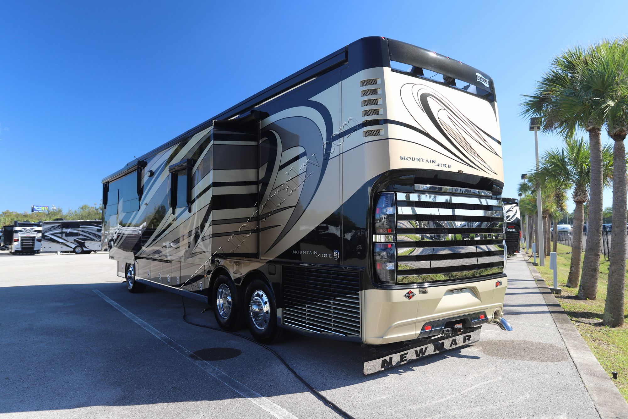 Used 2018 Newmar Mountain Aire 4047 Class A  For Sale