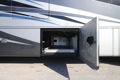 2020 Tiffin Motor Homes Phaeton 44OH