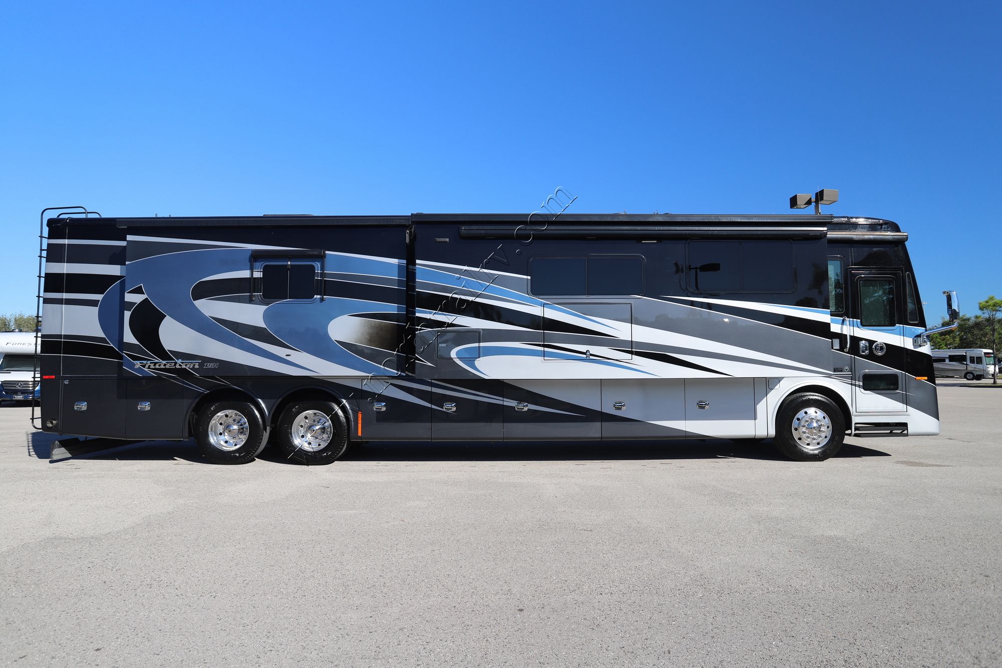 Used 2020 Tiffin Motor Homes Phaeton 44OH Class A  For Sale