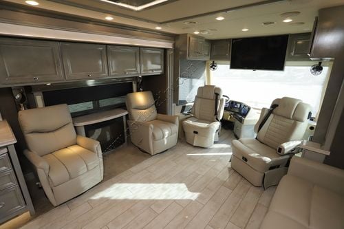 2020 Tiffin Motor Homes Phaeton 44OH