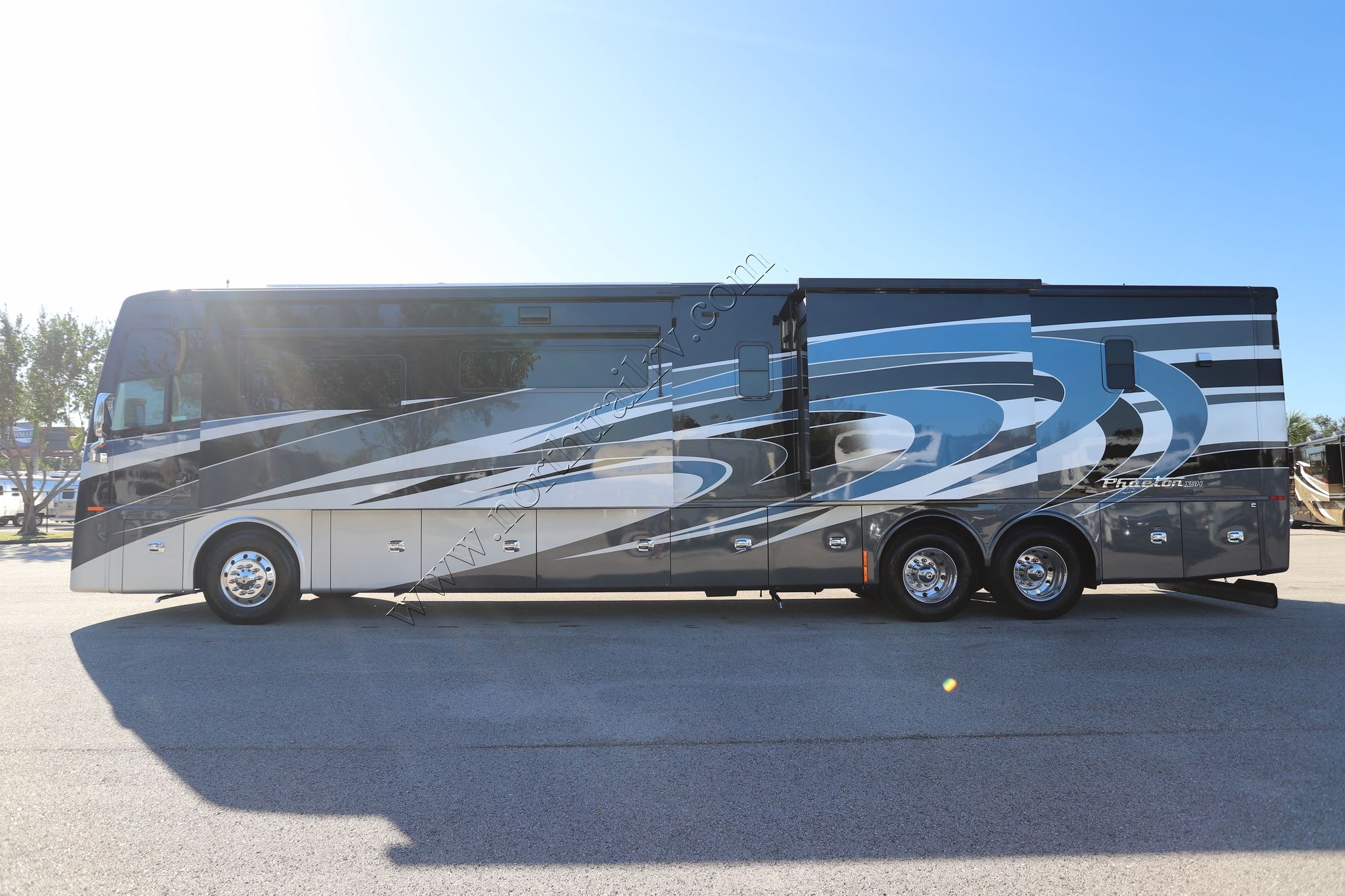 Used 2020 Tiffin Motor Homes Phaeton 44OH Class A  For Sale