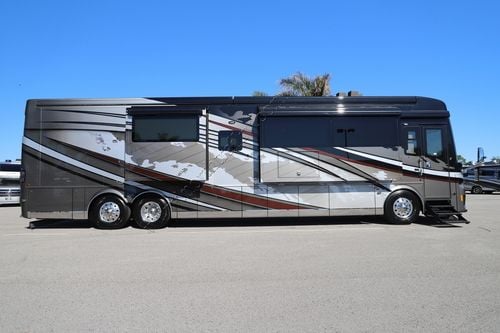 2025 Newmar King Aire 4521