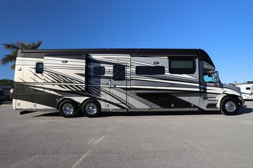 2024 Newmar Supreme Aire 4530