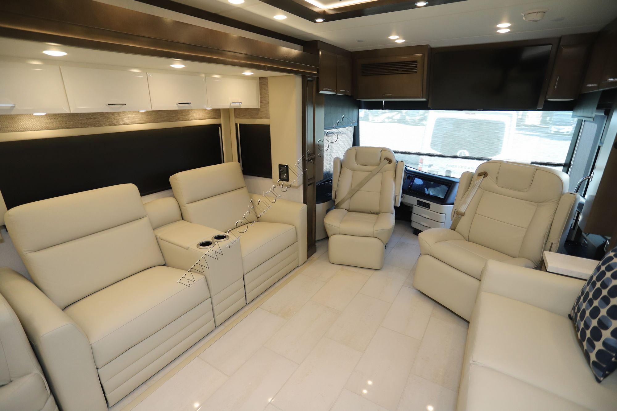 New 2025 Newmar Mountain Aire 4118 Class A  For Sale