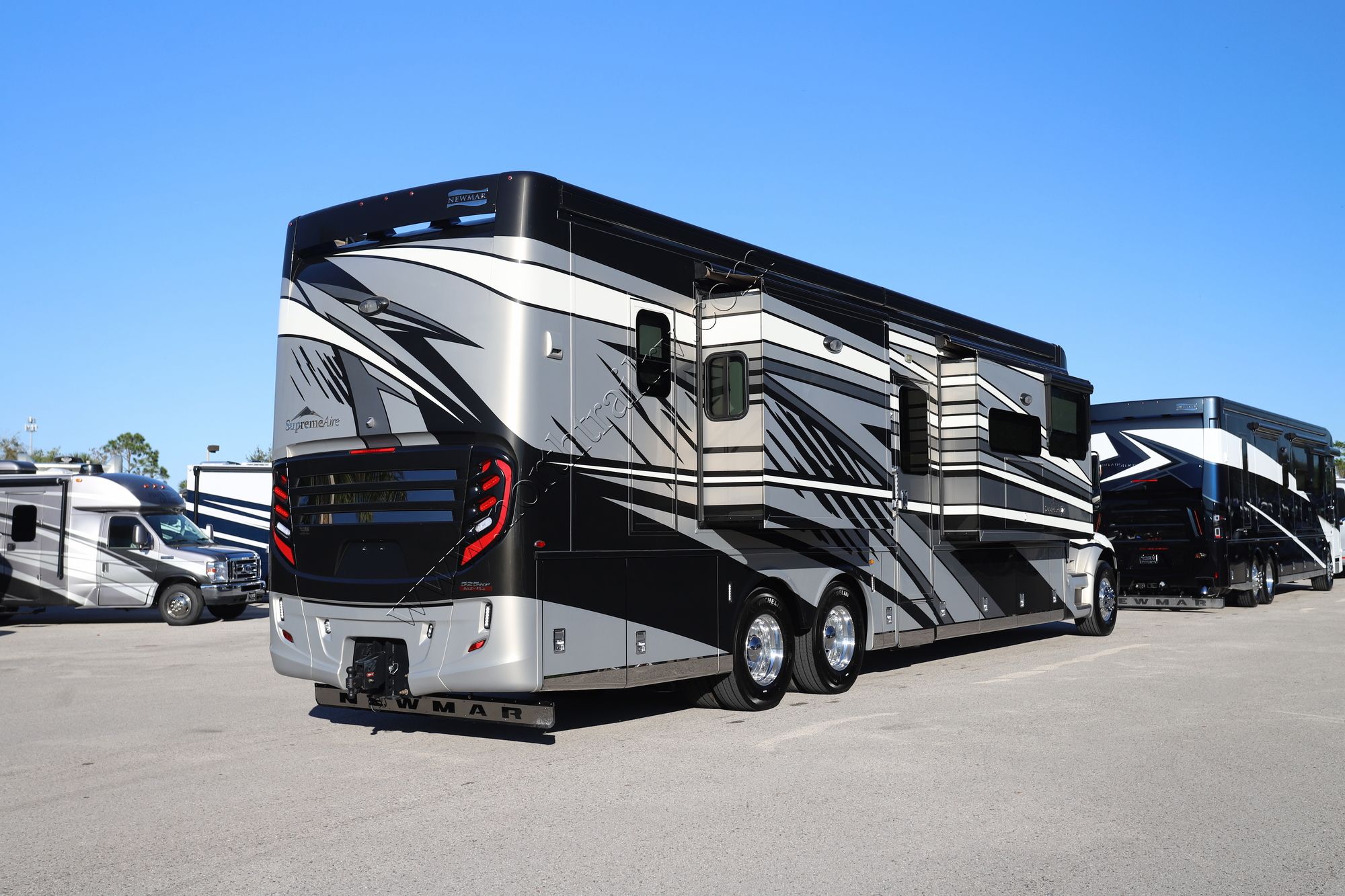 Used 2024 Newmar Supreme Aire 4530 Super C  For Sale