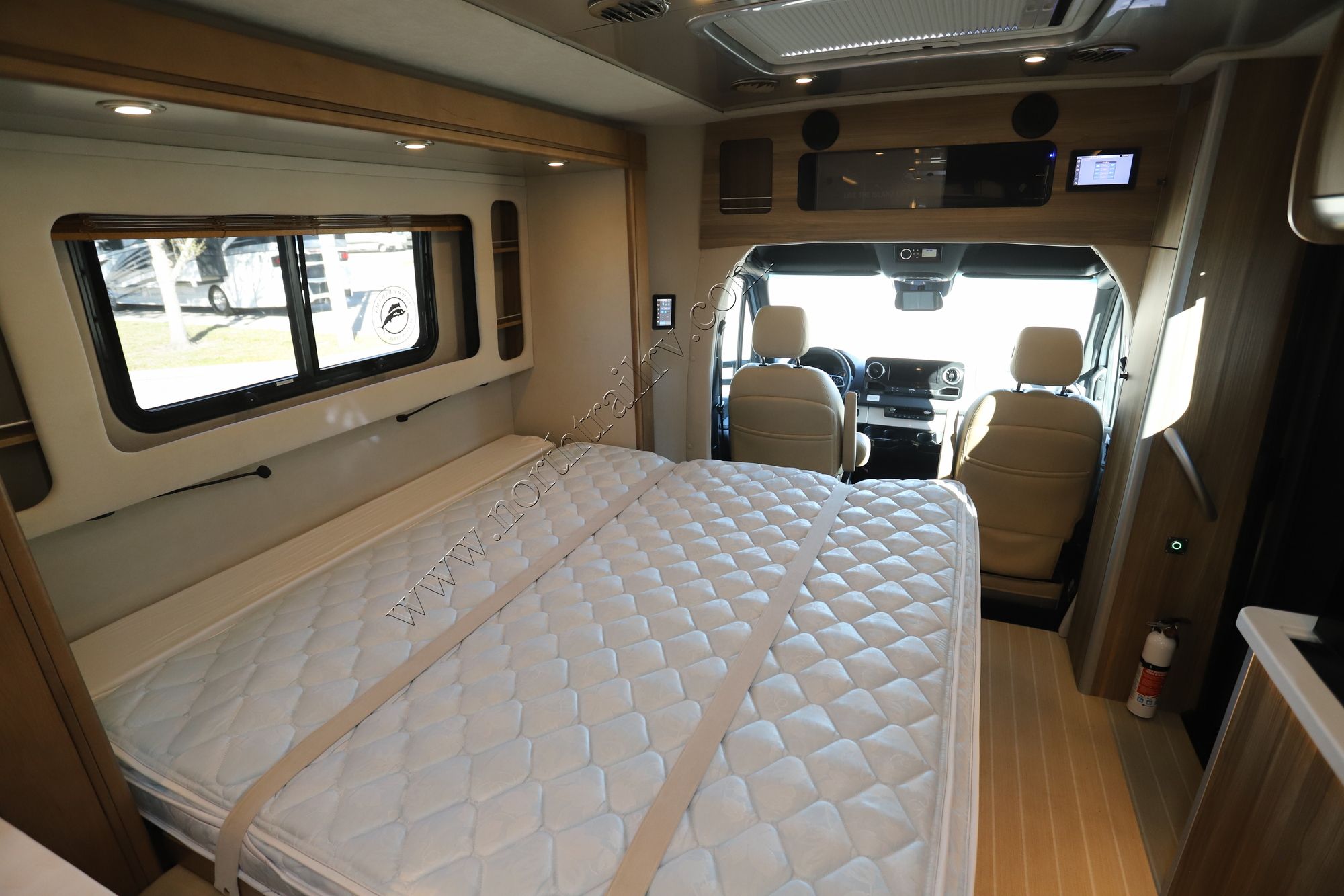 Used 2025 Airstream Atlas Tommy Bahama E-1 Class C  For Sale