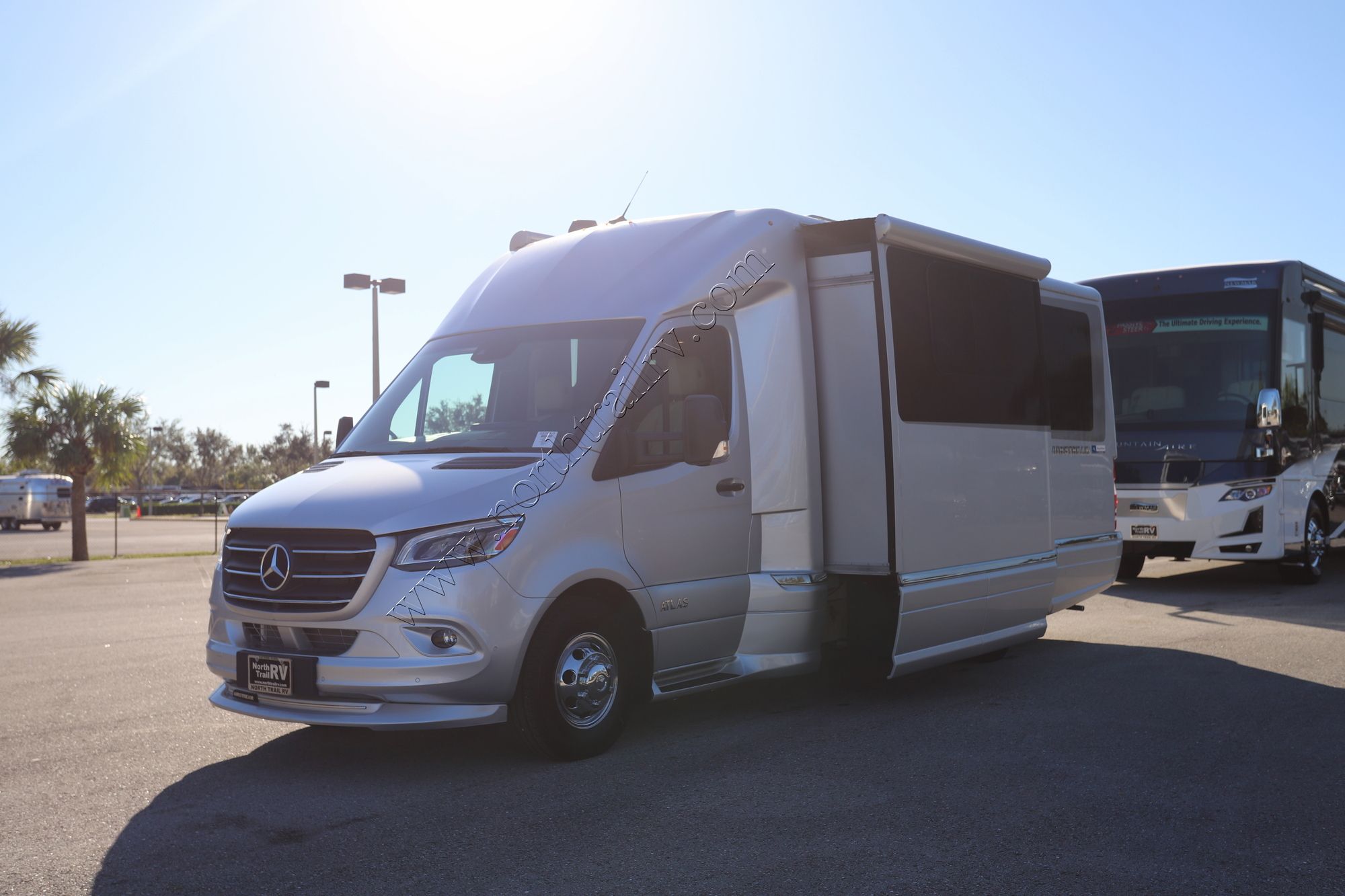 Used 2025 Airstream Atlas Tommy Bahama E-1 Class C  For Sale