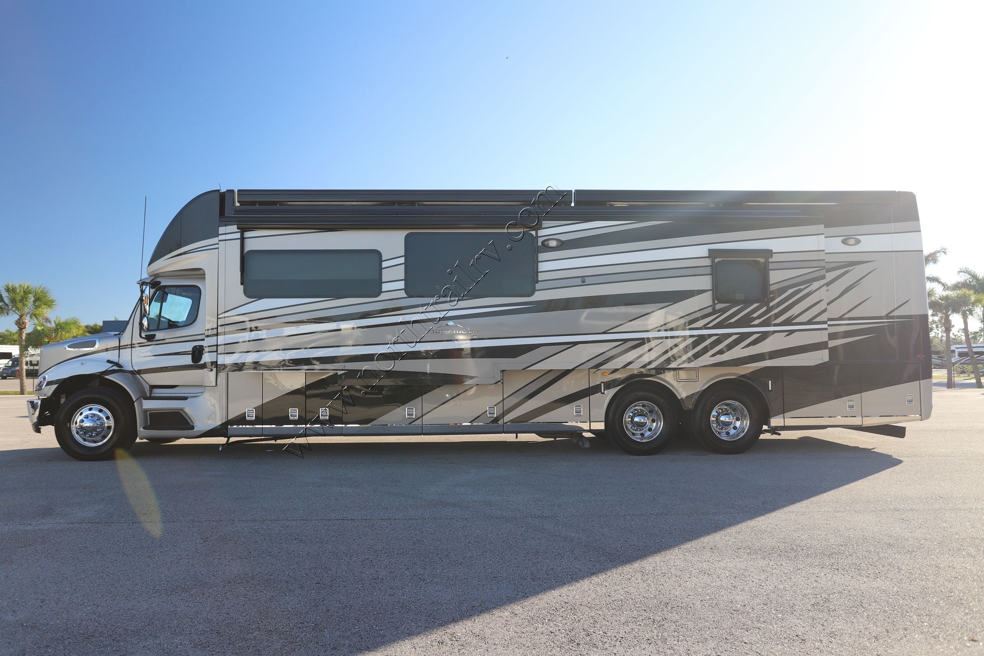 Used 2024 Newmar Supreme Aire 4530 Super C  For Sale