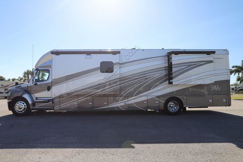 2017 Renegade Rv Verona Le 40LRB