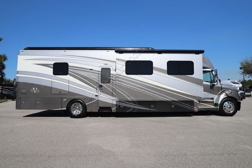 2017 Renegade Rv Verona Le 40LRB