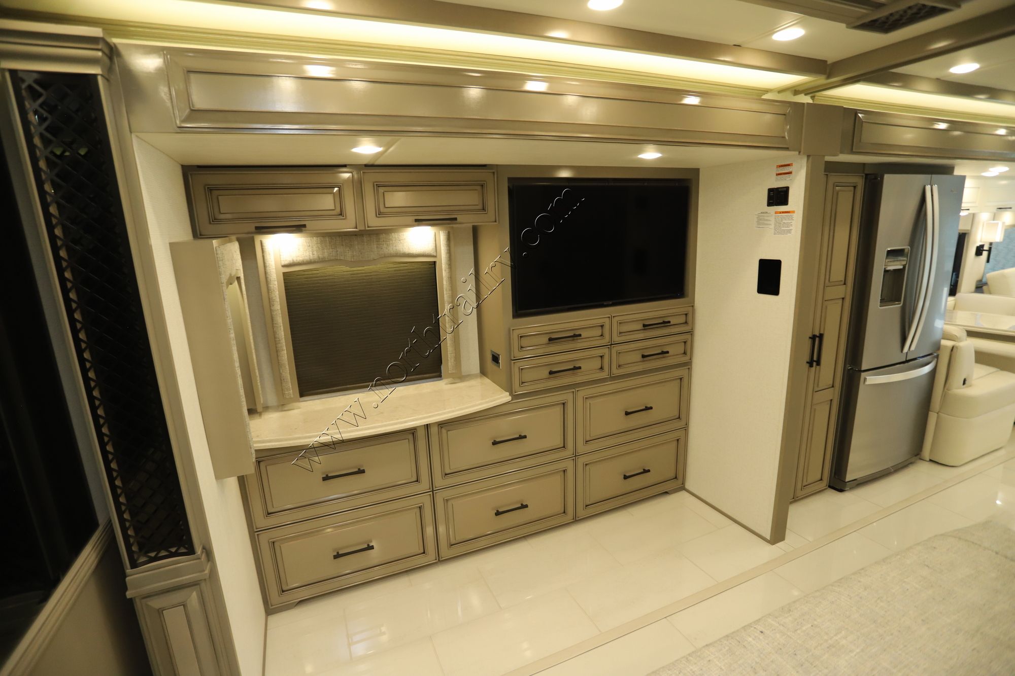 New 2025 Newmar London Aire 4551 Class A  For Sale