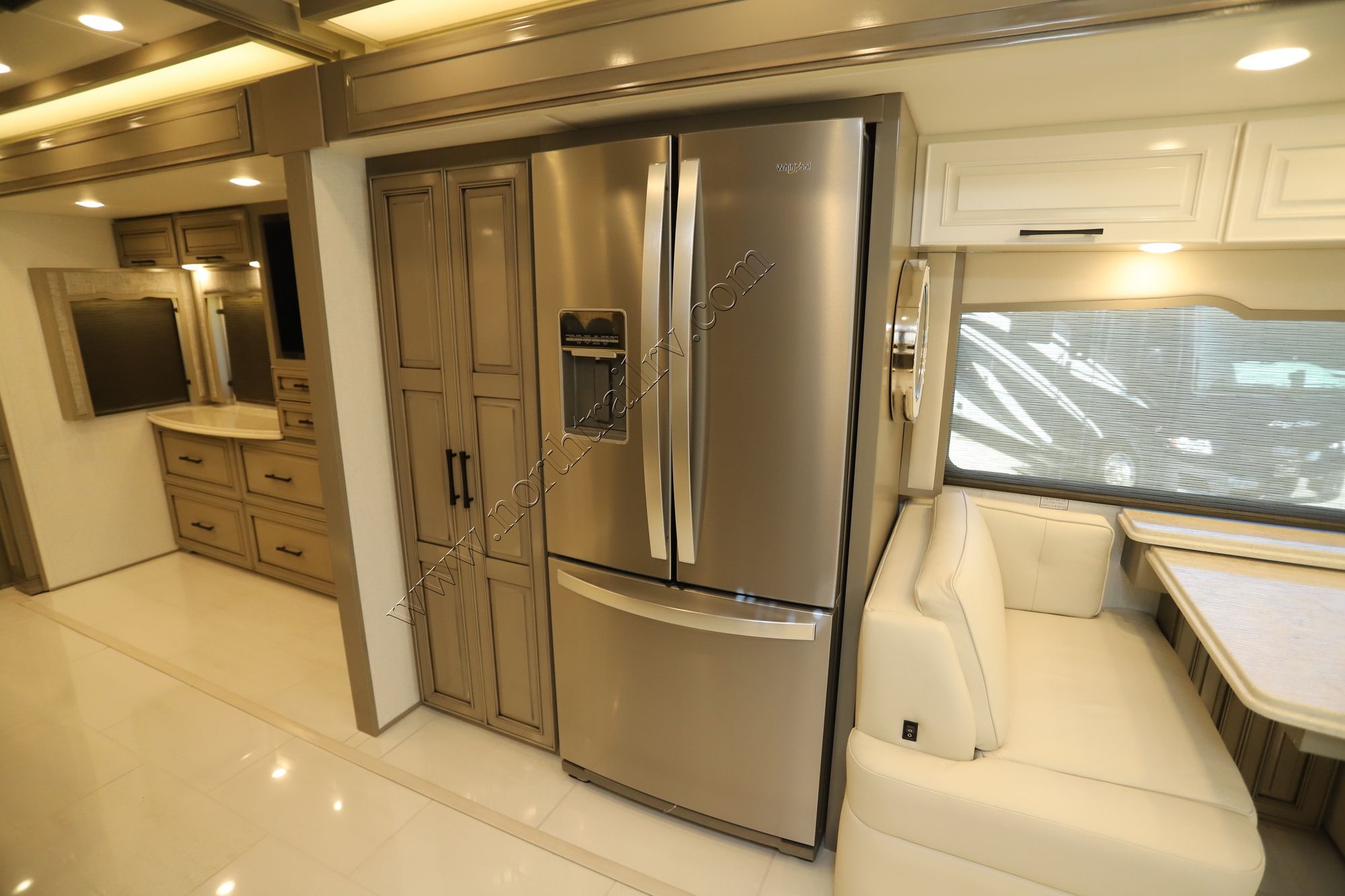 New 2025 Newmar London Aire 4551 Class A  For Sale