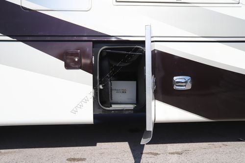 2017 Tiffin Motor Homes Phaeton 40AH