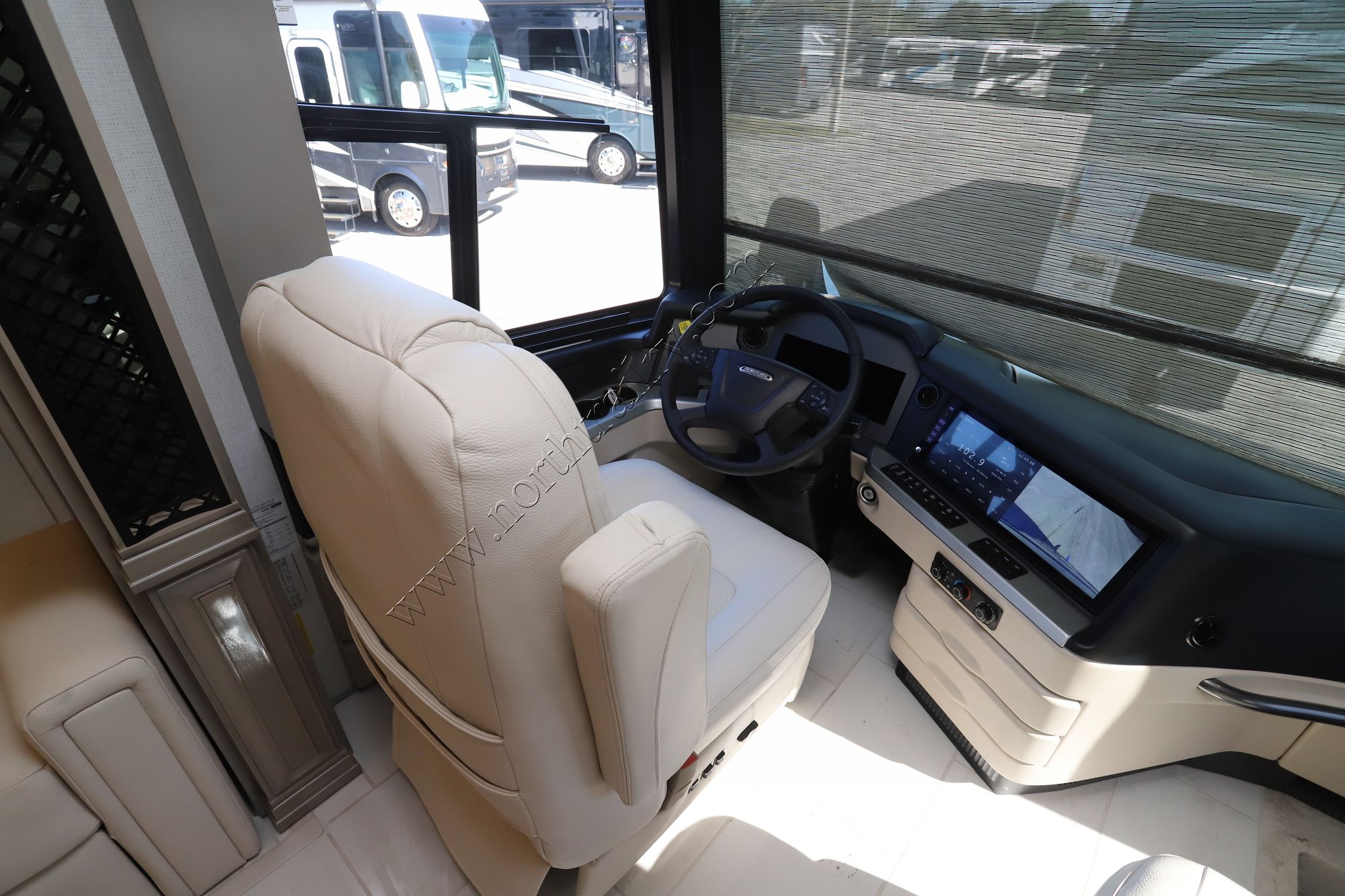 New 2025 Newmar London Aire 4551 Class A  For Sale