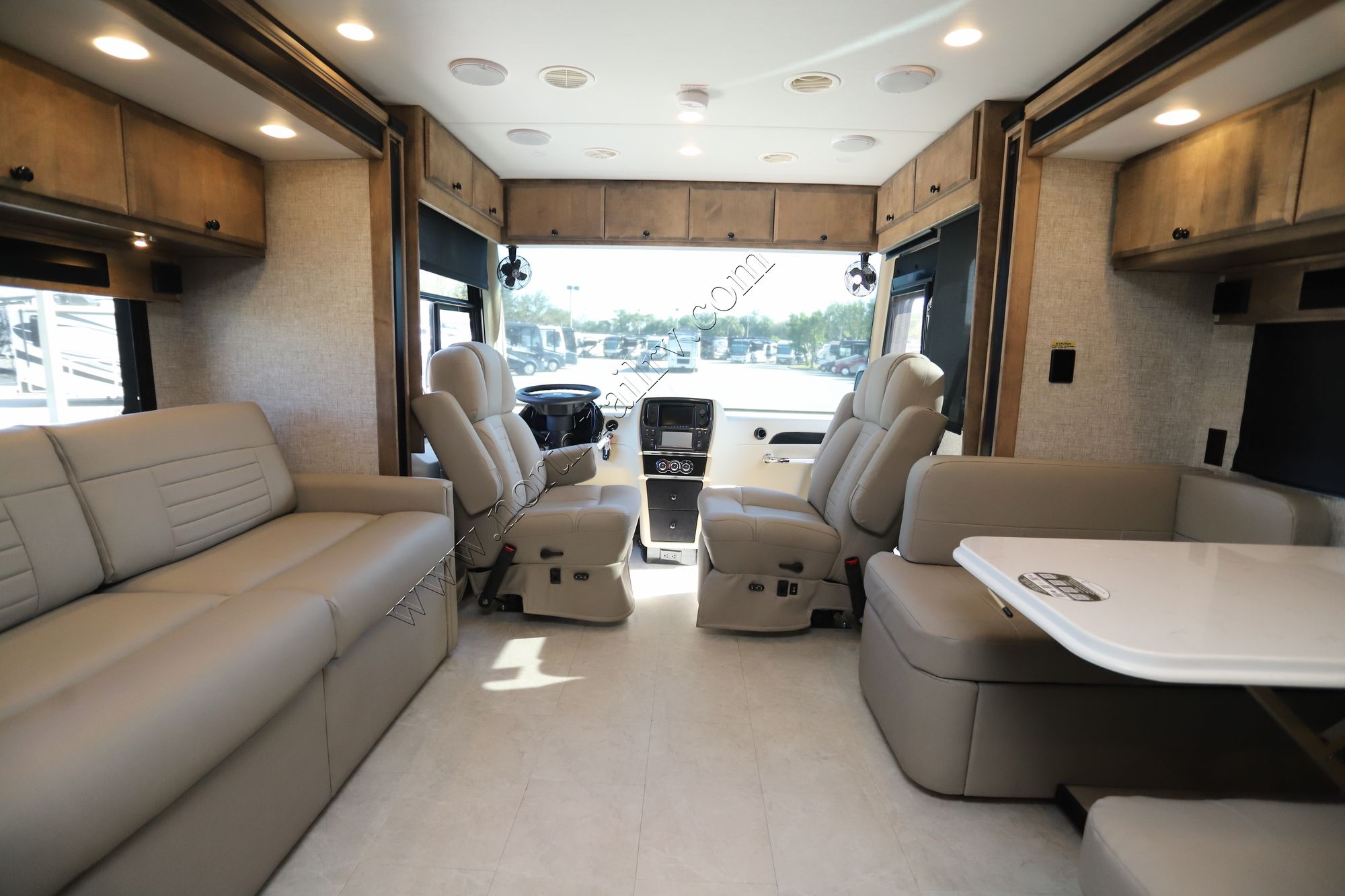 New 2025 Tiffin Motor Homes Breeze 33BR Class A  For Sale