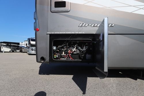 2025 Tiffin Motor Homes Breeze 33BR