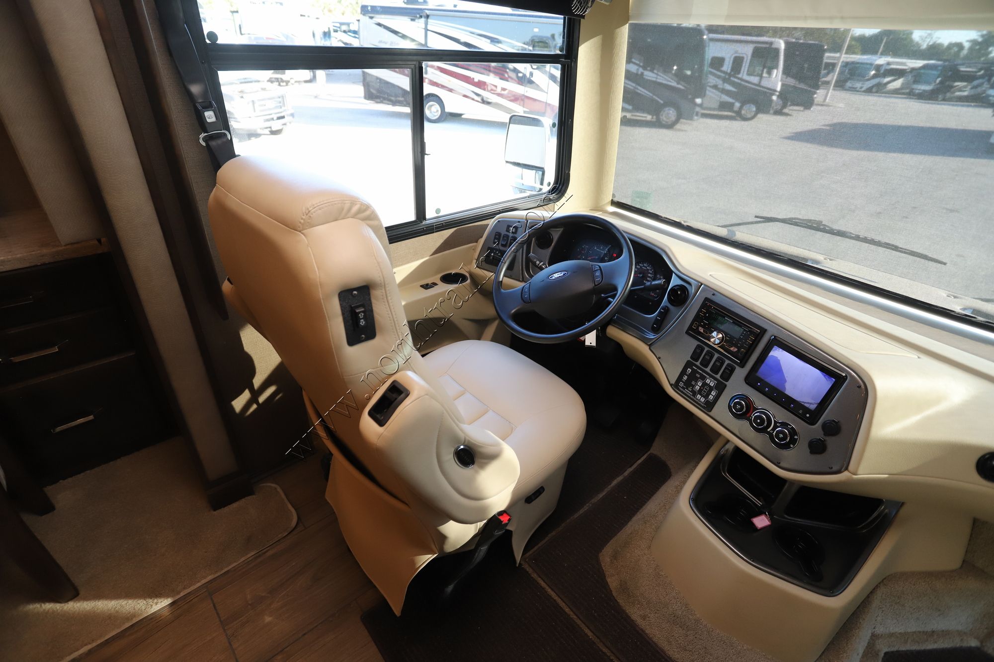 Used 2019 Tiffin Motor Homes Allegro 32SA Class A  For Sale