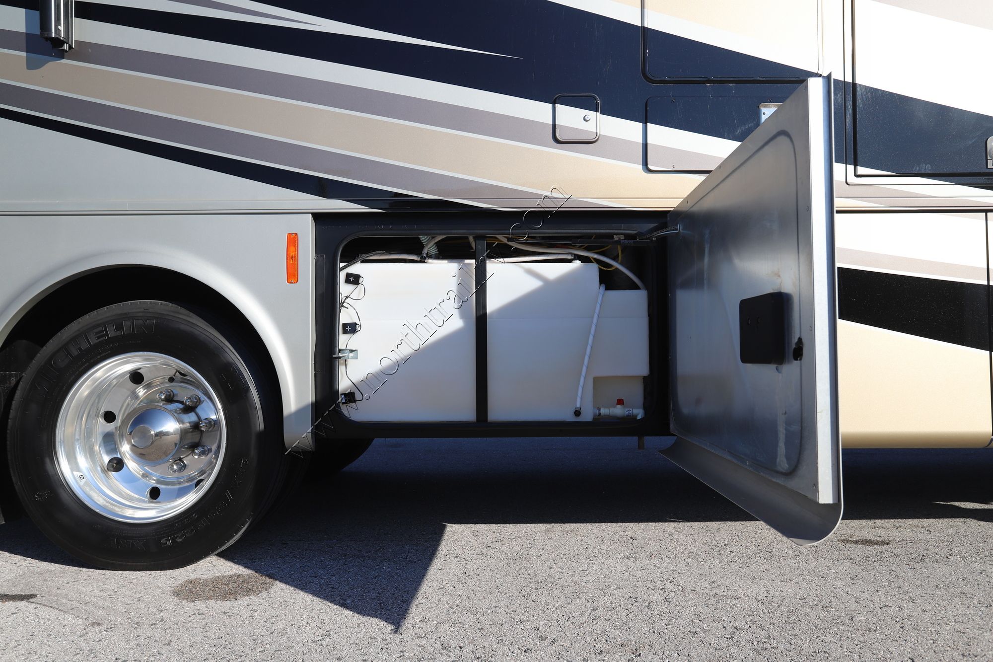 Used 2019 Tiffin Motor Homes Allegro 32SA Class A  For Sale