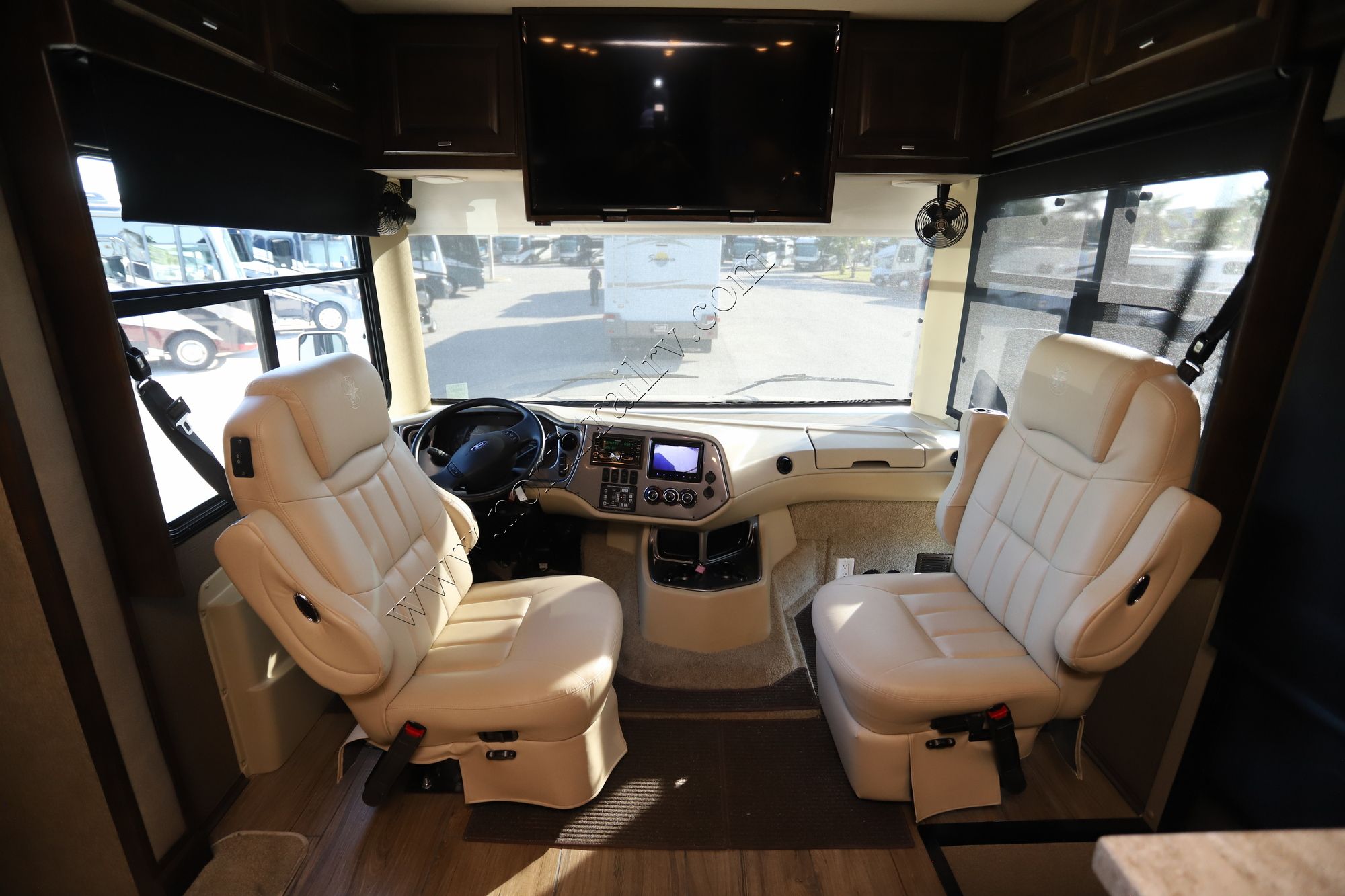 Used 2019 Tiffin Motor Homes Allegro 32SA Class A  For Sale