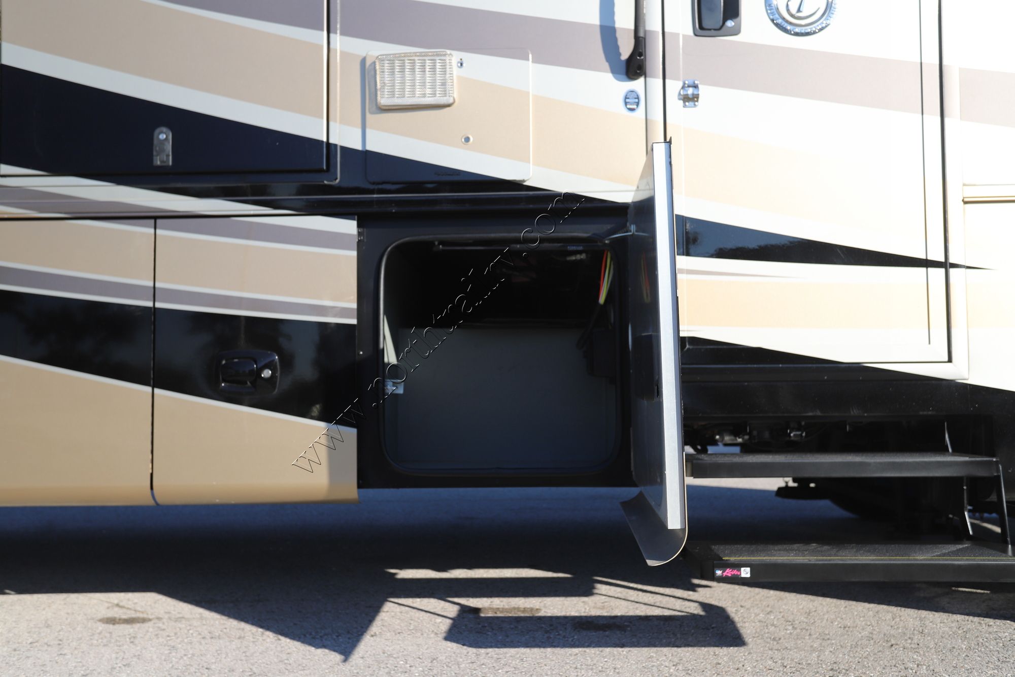 Used 2019 Tiffin Motor Homes Allegro 32SA Class A  For Sale