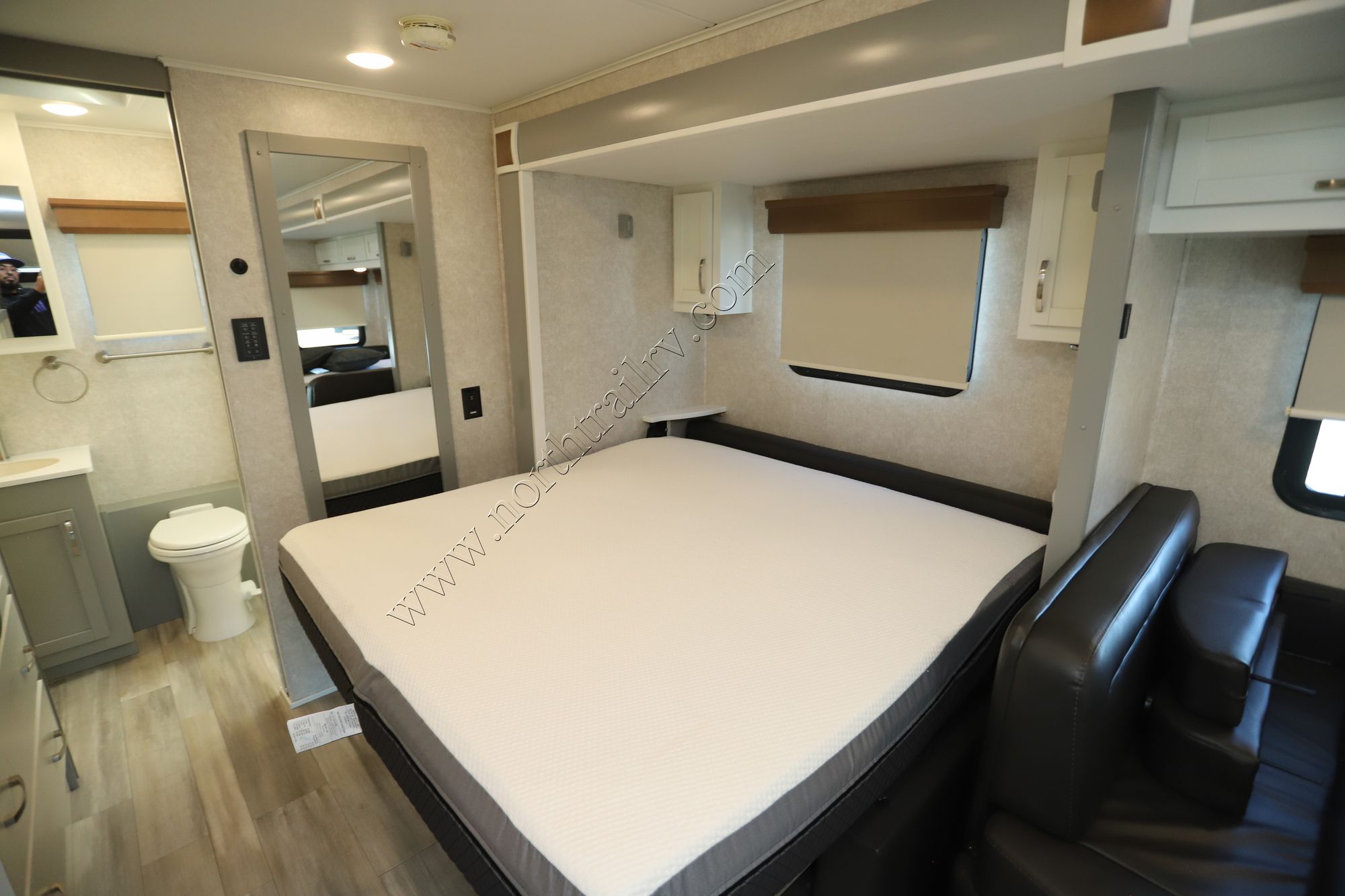 Used 2022 Renegade Rv Veracruz 30VRM Super C  For Sale