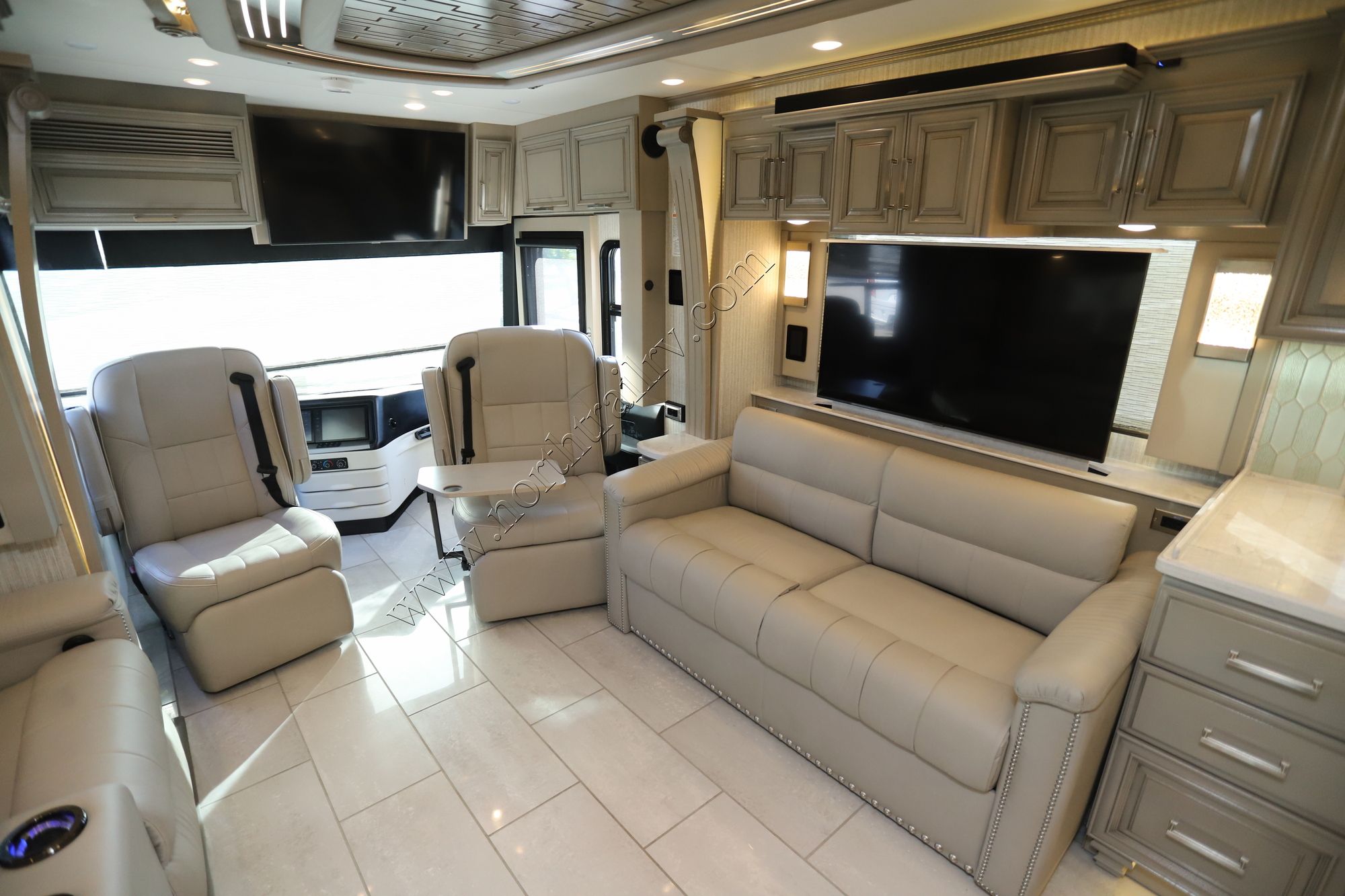 Used 2023 Newmar London Aire 4551 Class A  For Sale