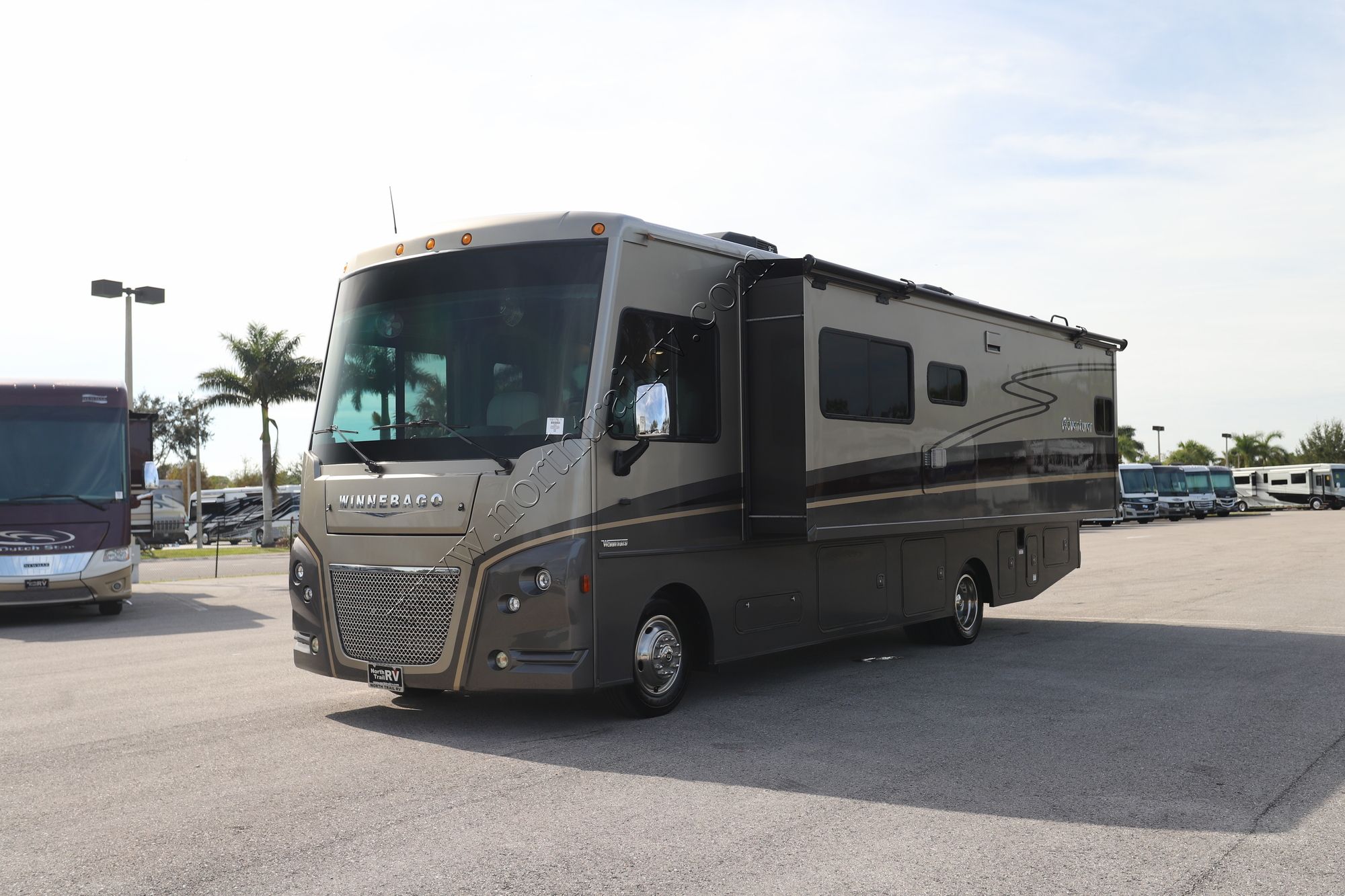 Used 2022 Winnebago Adventurer 29B Class A  For Sale