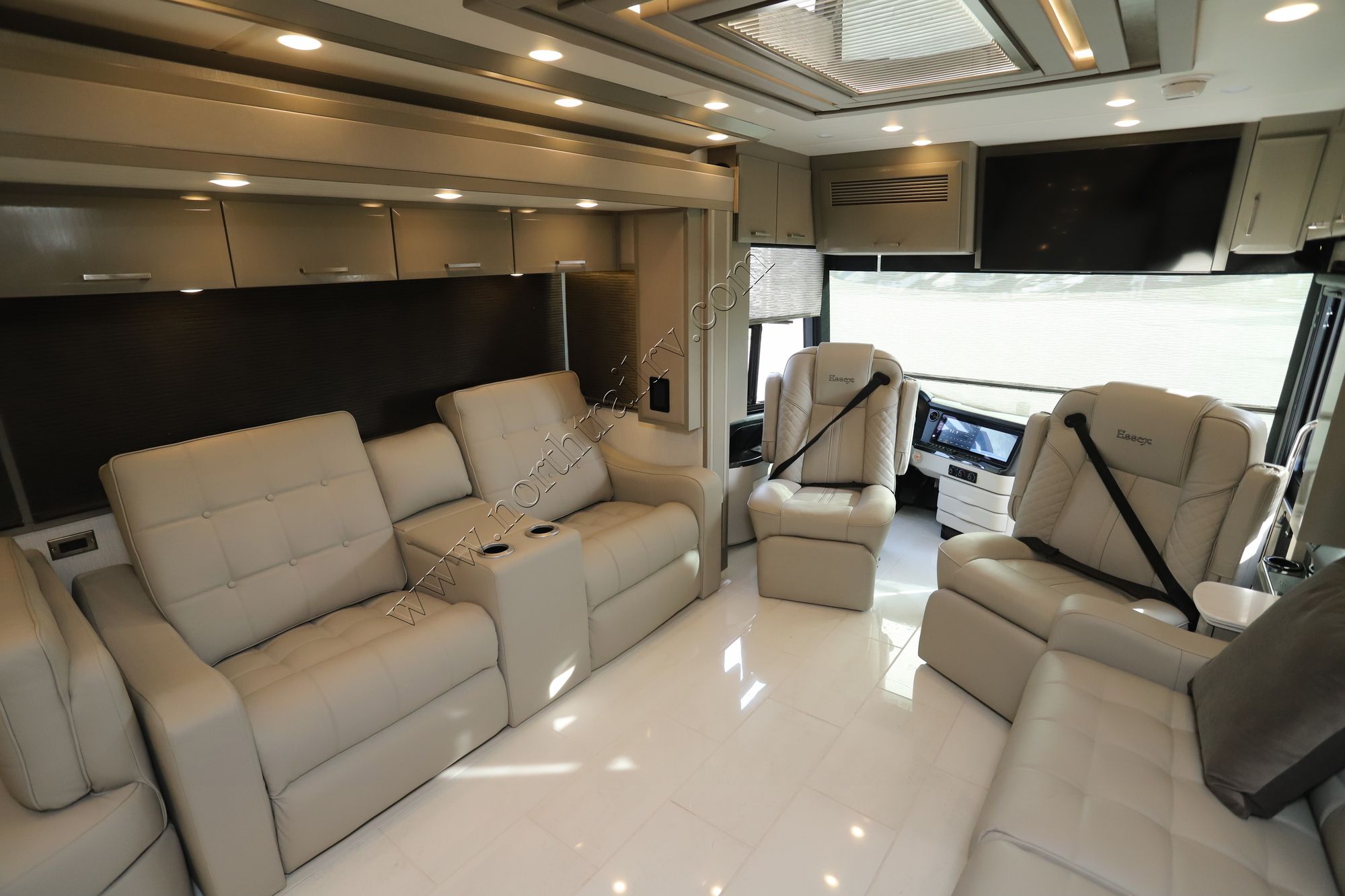 New 2025 Newmar Essex 4595 Class A  For Sale