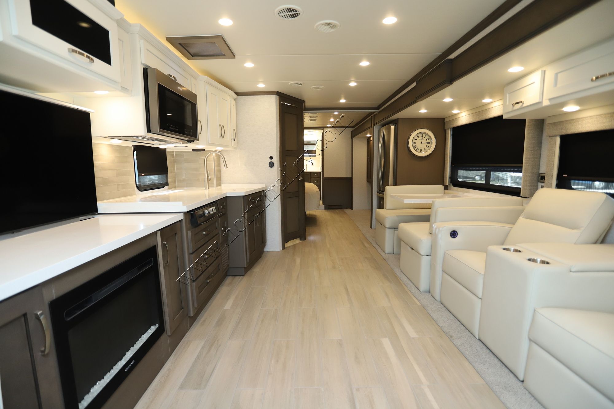 New 2025 Newmar Northern Star 3709 Class A  For Sale