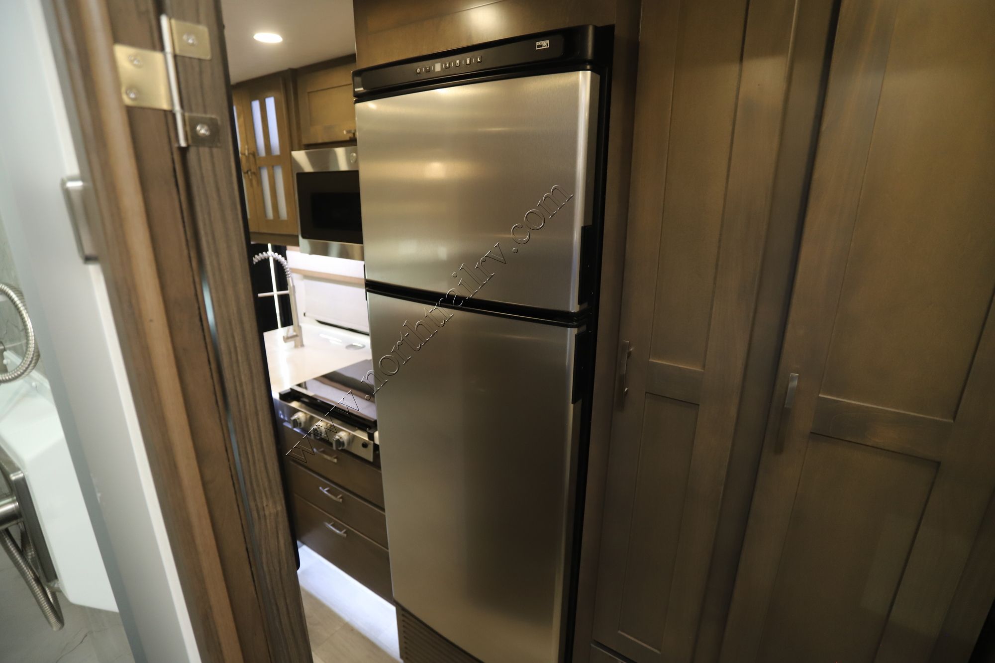 New 2025 Dynamax Isata 5 28SS Super C  For Sale