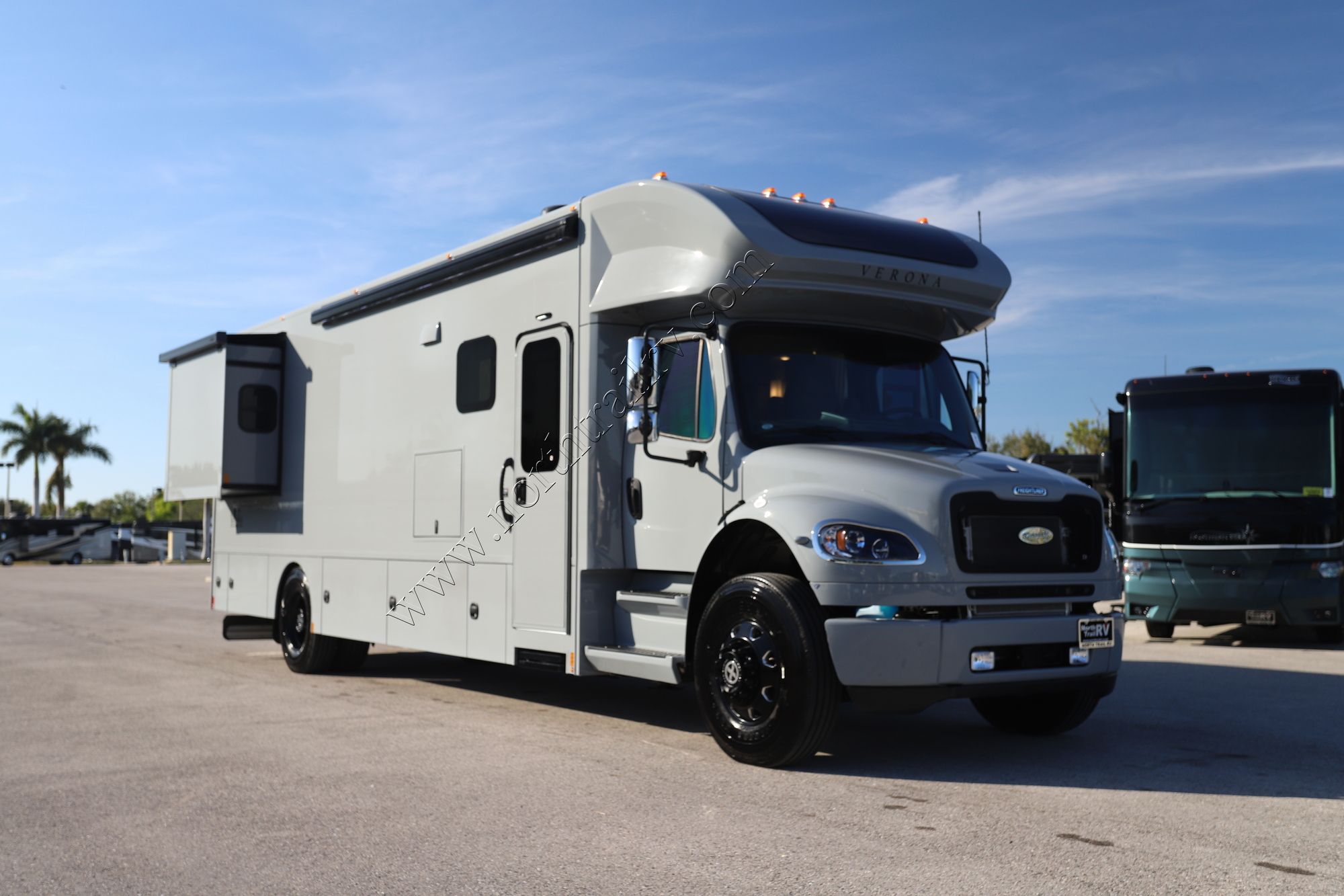 New 2025 Renegade Rv Verona 36VSB Super C  For Sale