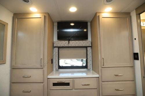 2025 Renegade Rv Verona 36VSB