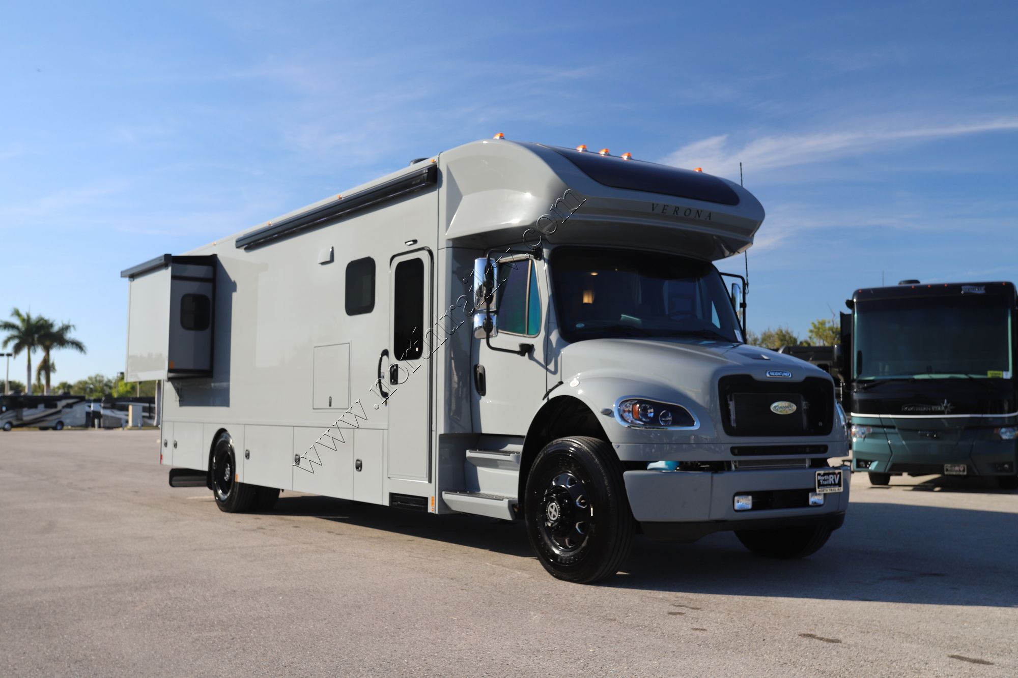 New 2025 Renegade Rv Verona 36VSB Super C  For Sale