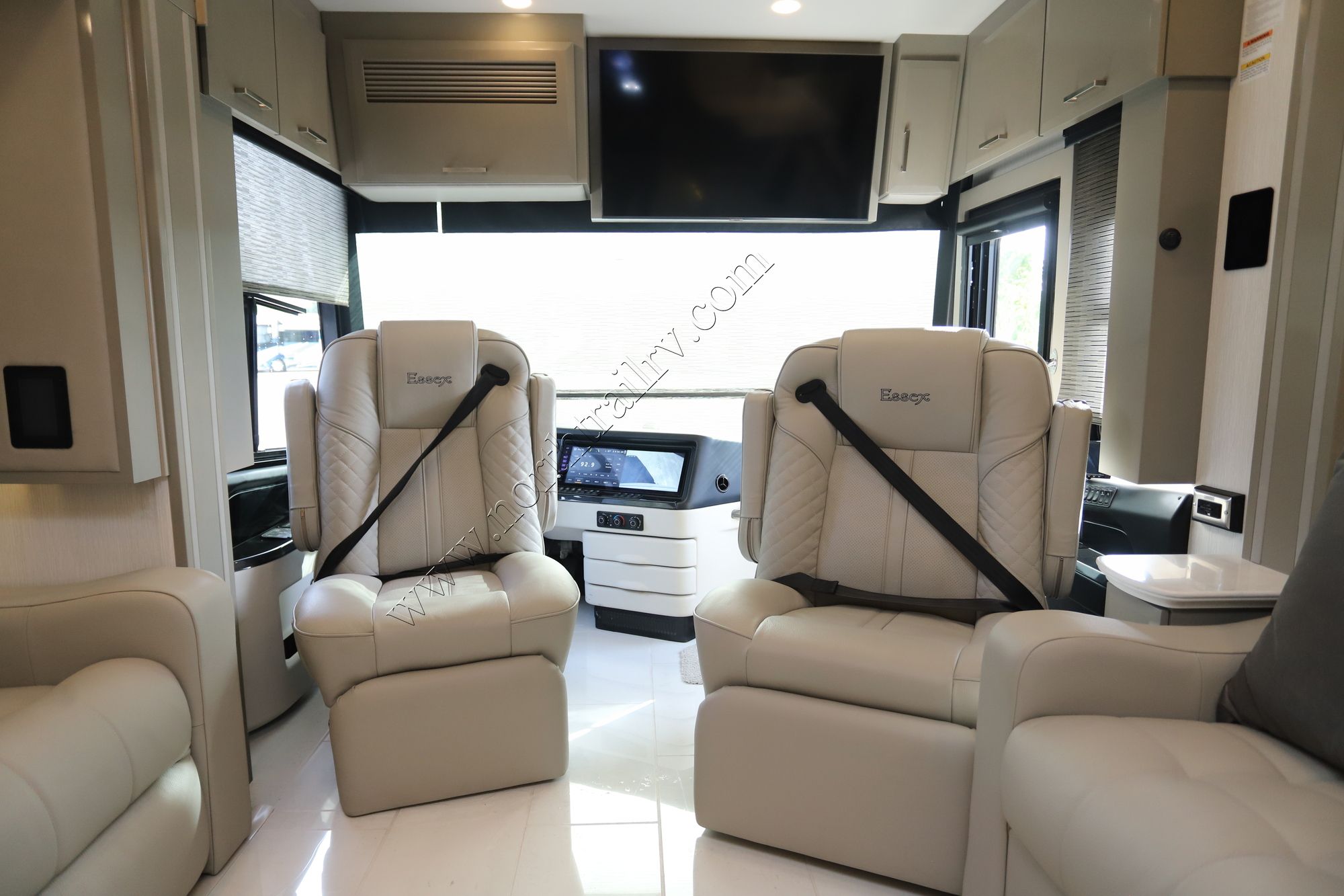 New 2025 Newmar Essex 4595 Class A  For Sale