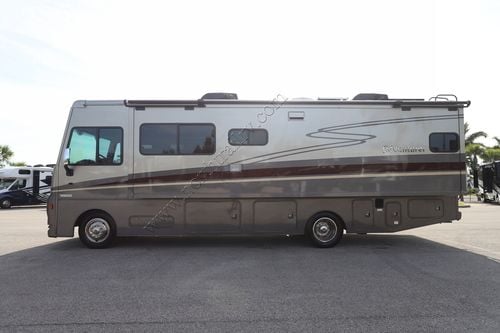 2022 Winnebago Adventurer 29B