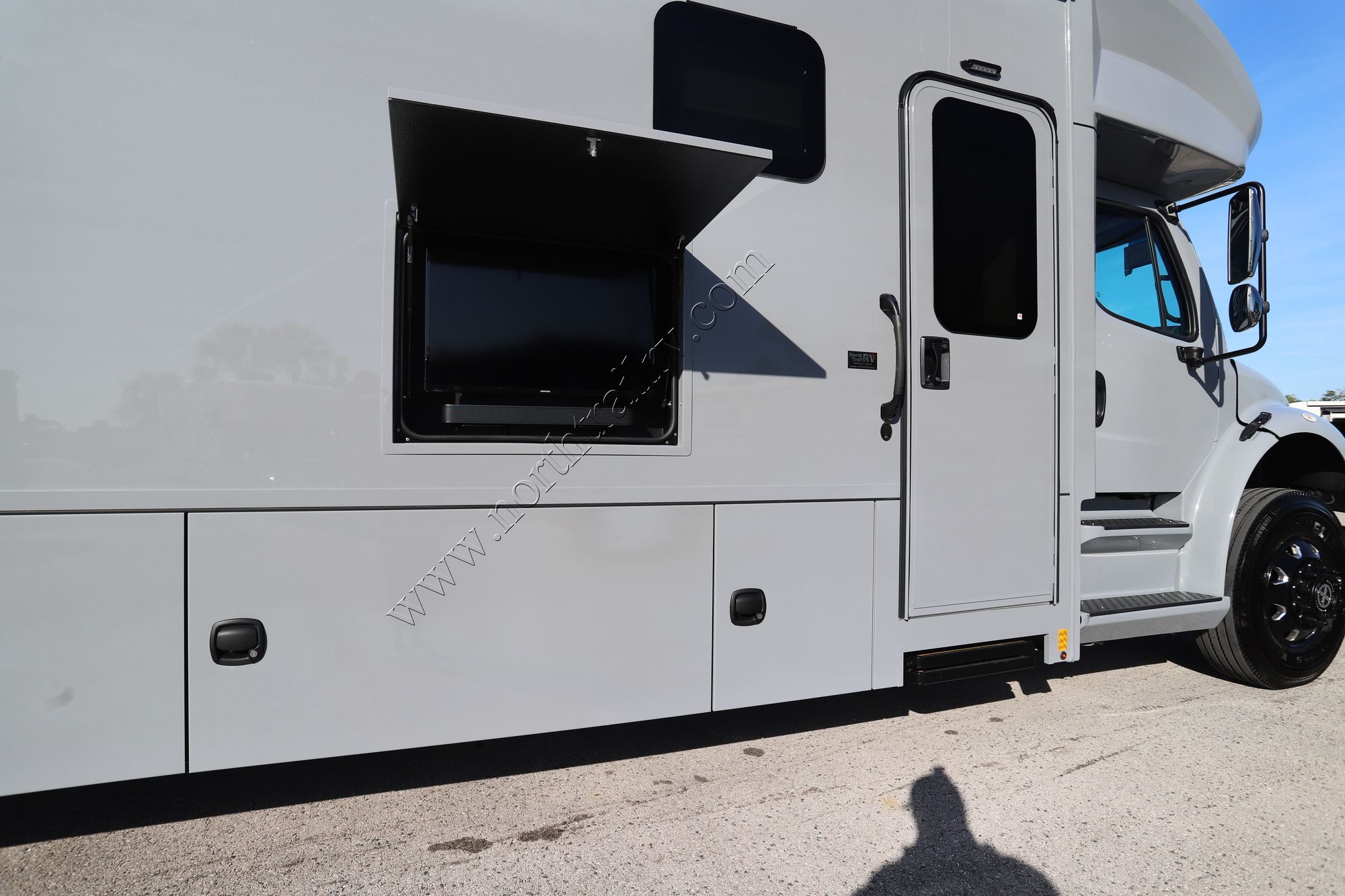 New 2025 Renegade Rv Verona 36VSB Super C  For Sale