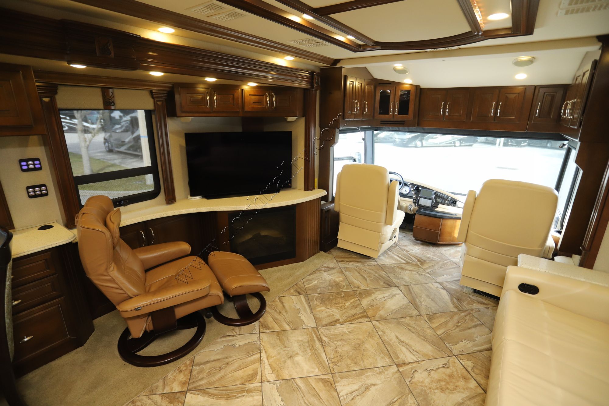 Used 2014 American Coach Tradition 42G Class A  For Sale