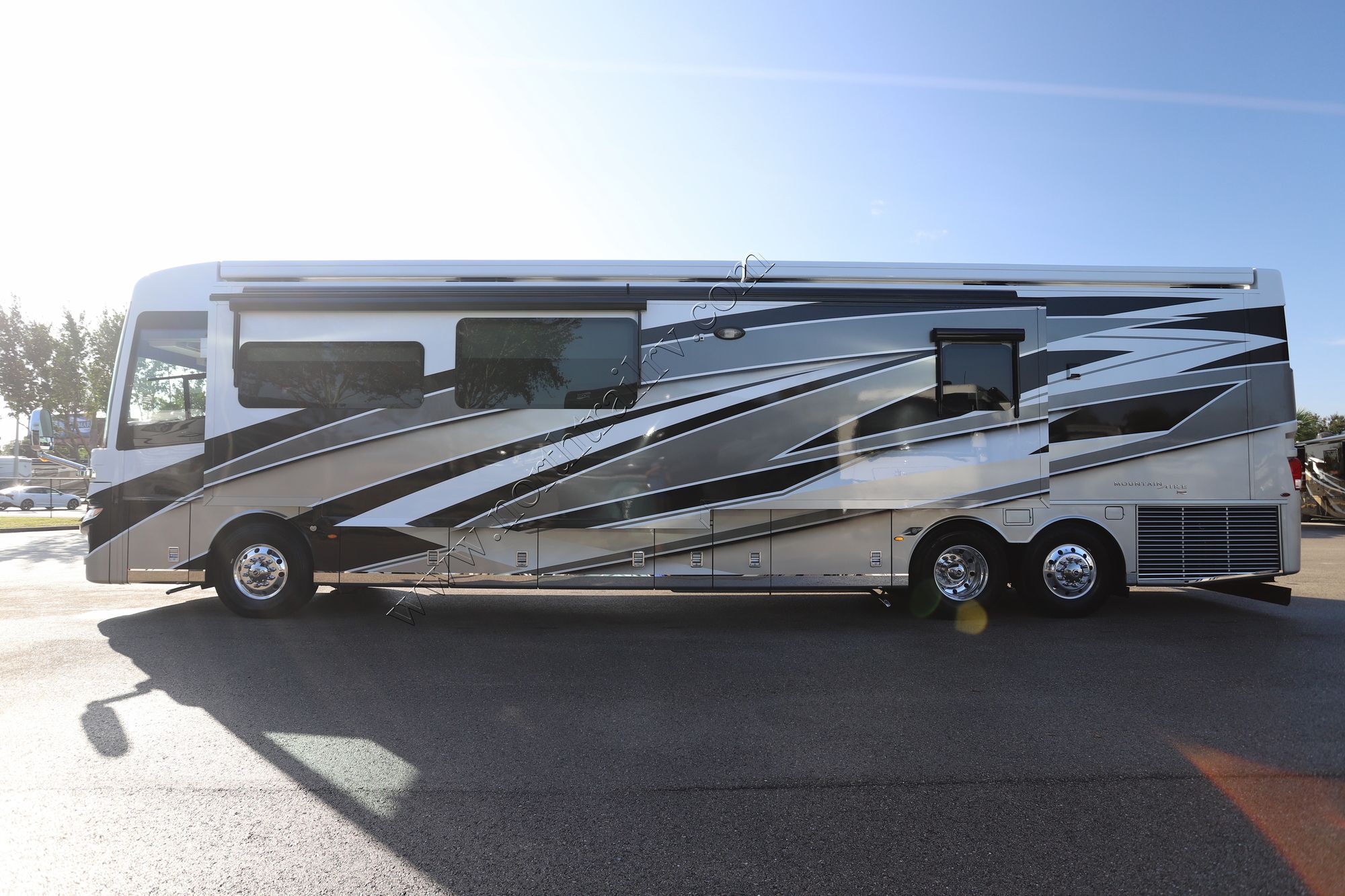 New 2024 Newmar Mountain Aire 4551 Class A  For Sale