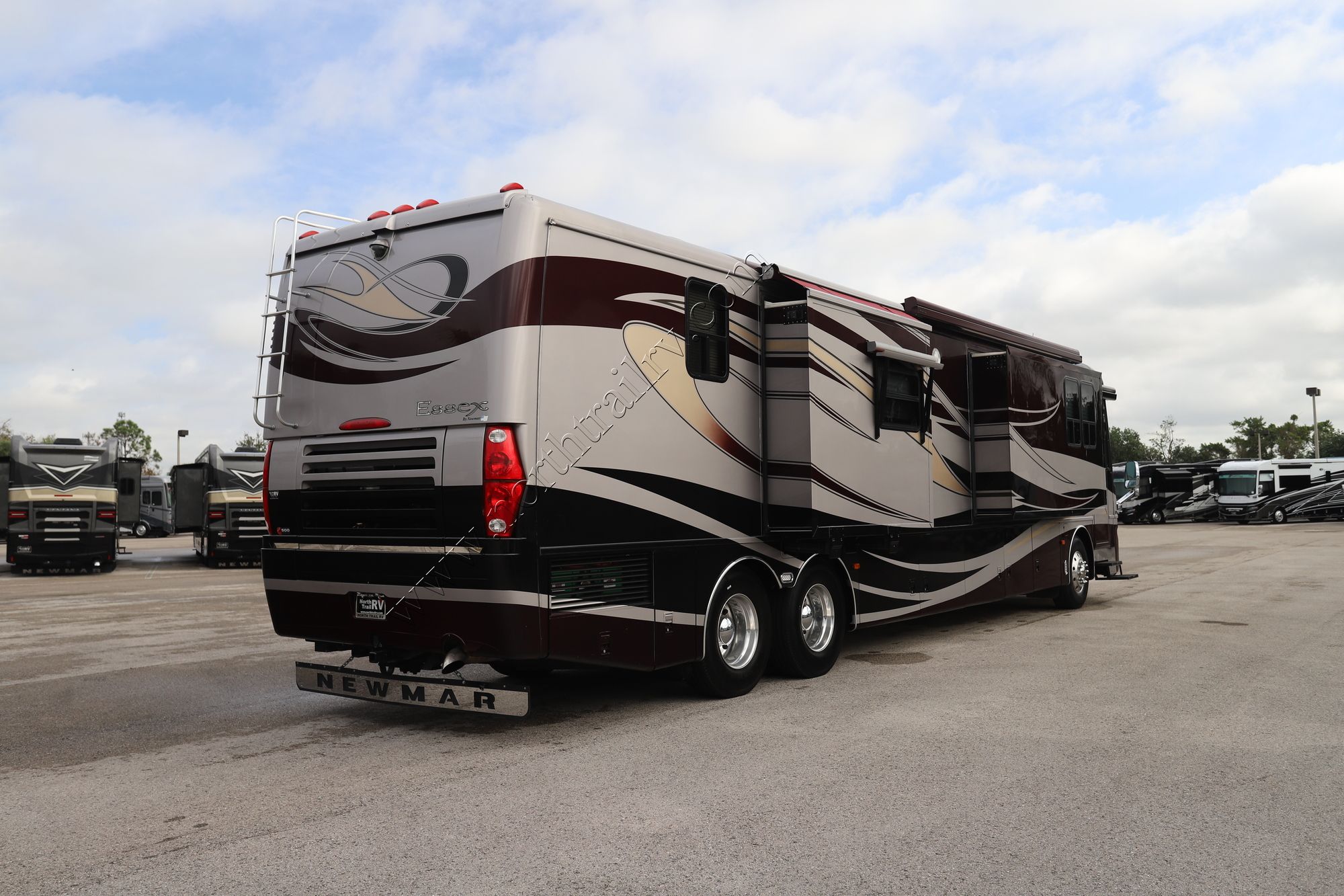 Used 2006 Newmar Essex 4508 Class A  For Sale