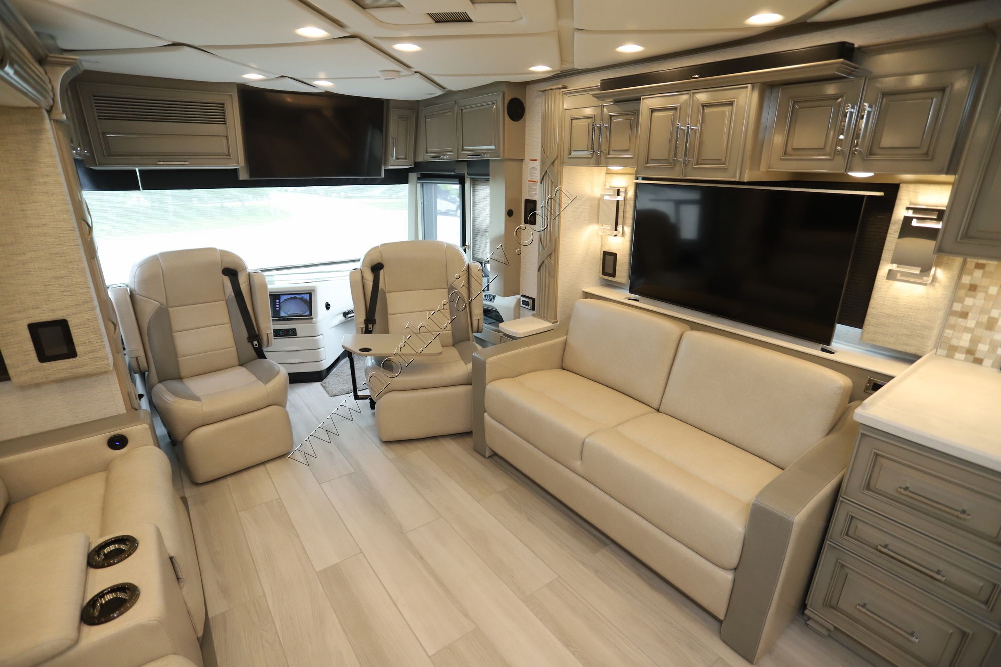 New 2024 Newmar Mountain Aire 4551 Class A  For Sale