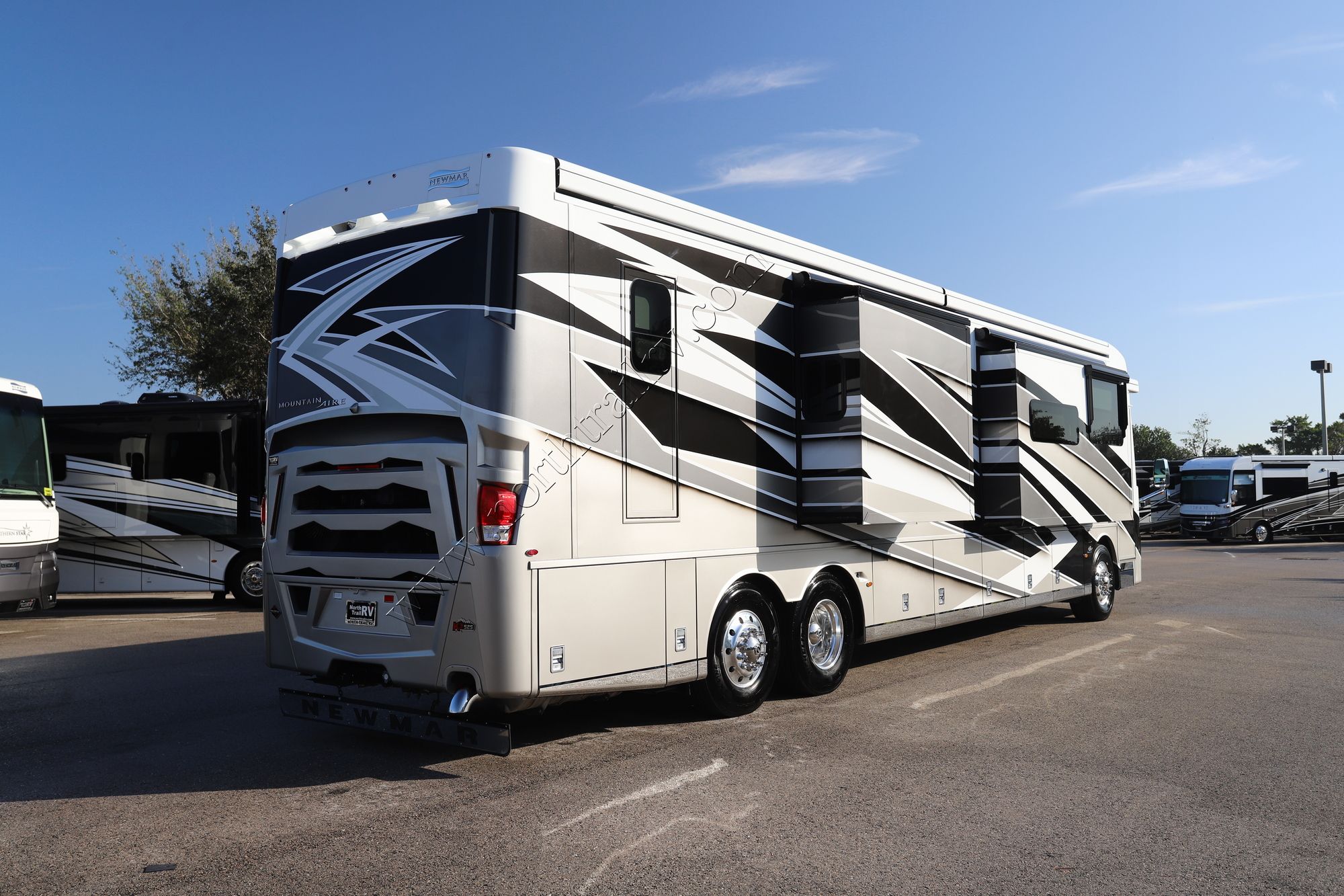 New 2024 Newmar Mountain Aire 4551 Class A  For Sale